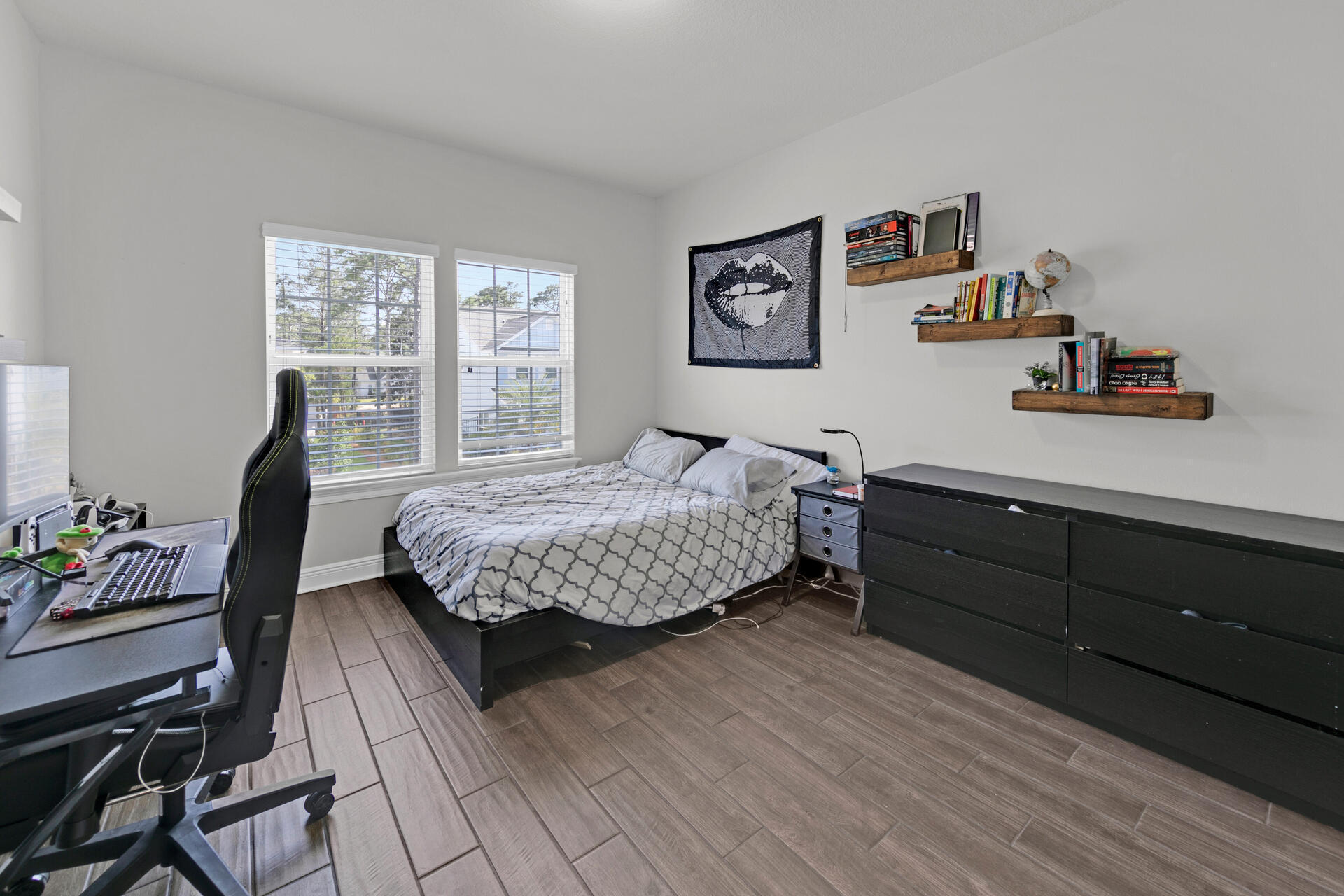 Mussett Bayou Manor - Residential