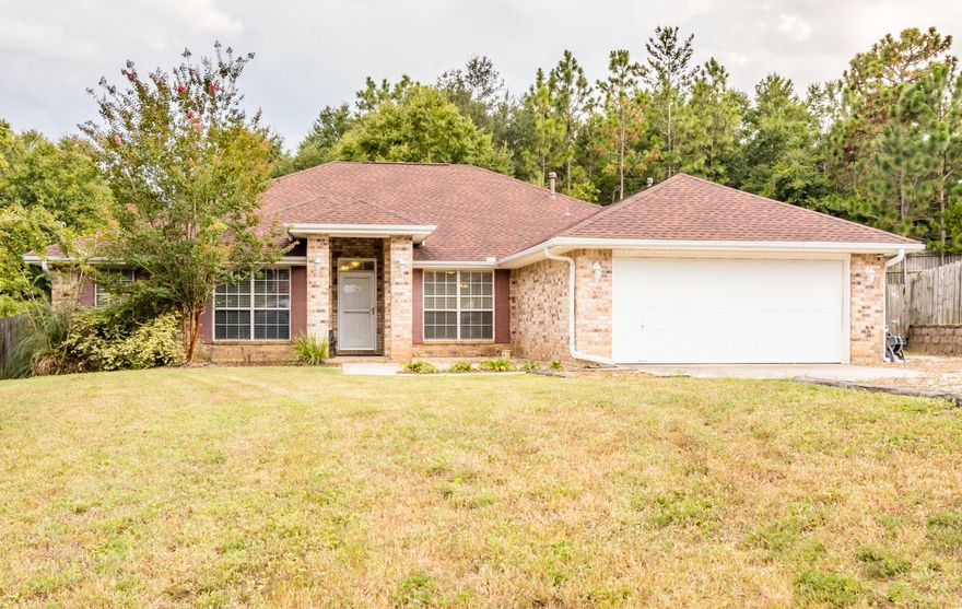 This spacious 4-bedroom 2-bath home is located in South Crestview's Antioch Estates.The home has an open floor-plan, large bedrooms, tall ceilings and it sits on a large lot.  The kitchen includes plenty of cabinet space, a breakfast bar as well as a quaint dining area. Easy commute to 7SFG, Duke Field or Eglin
