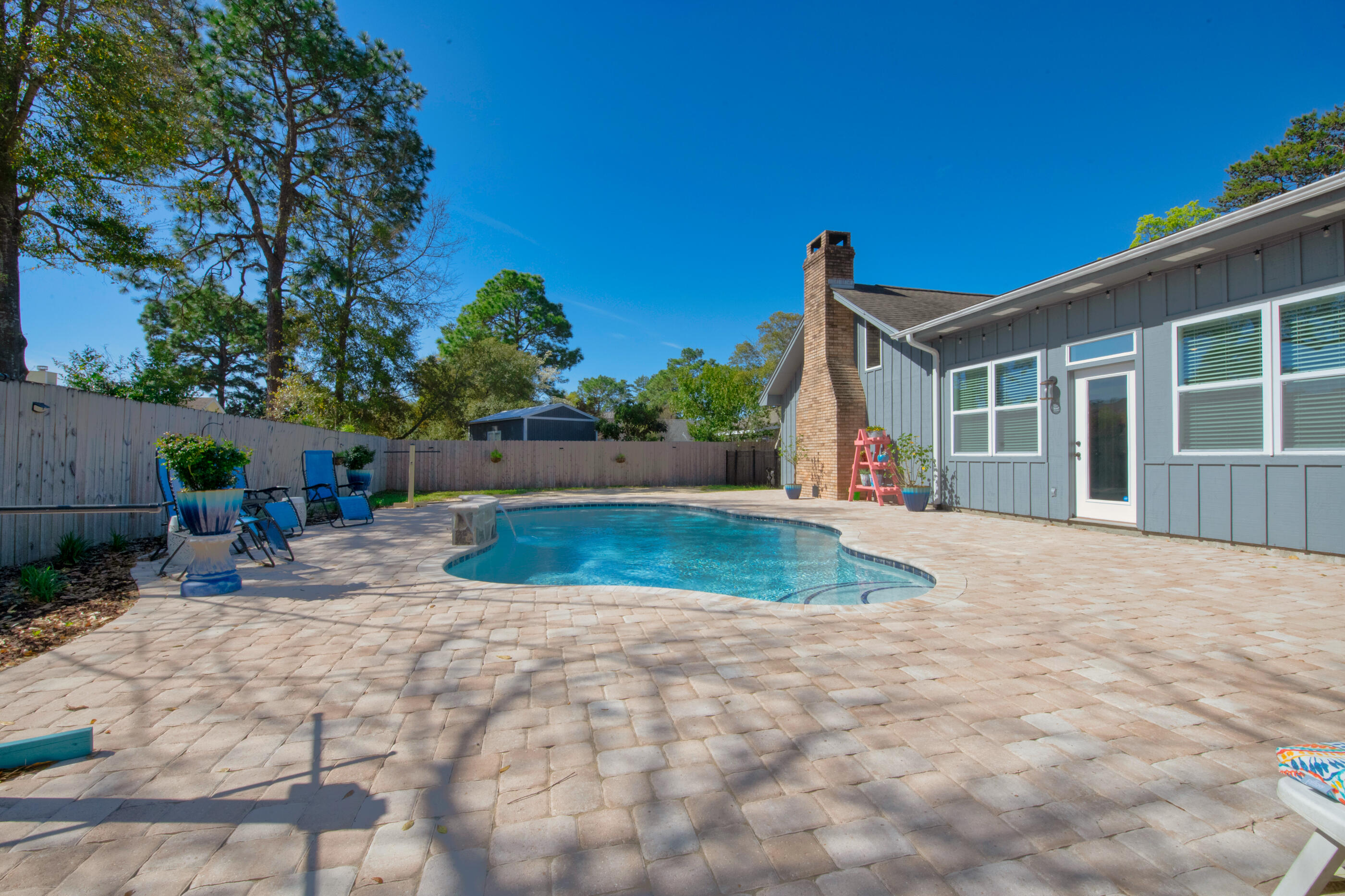 RAINTREE ESTATES - Residential