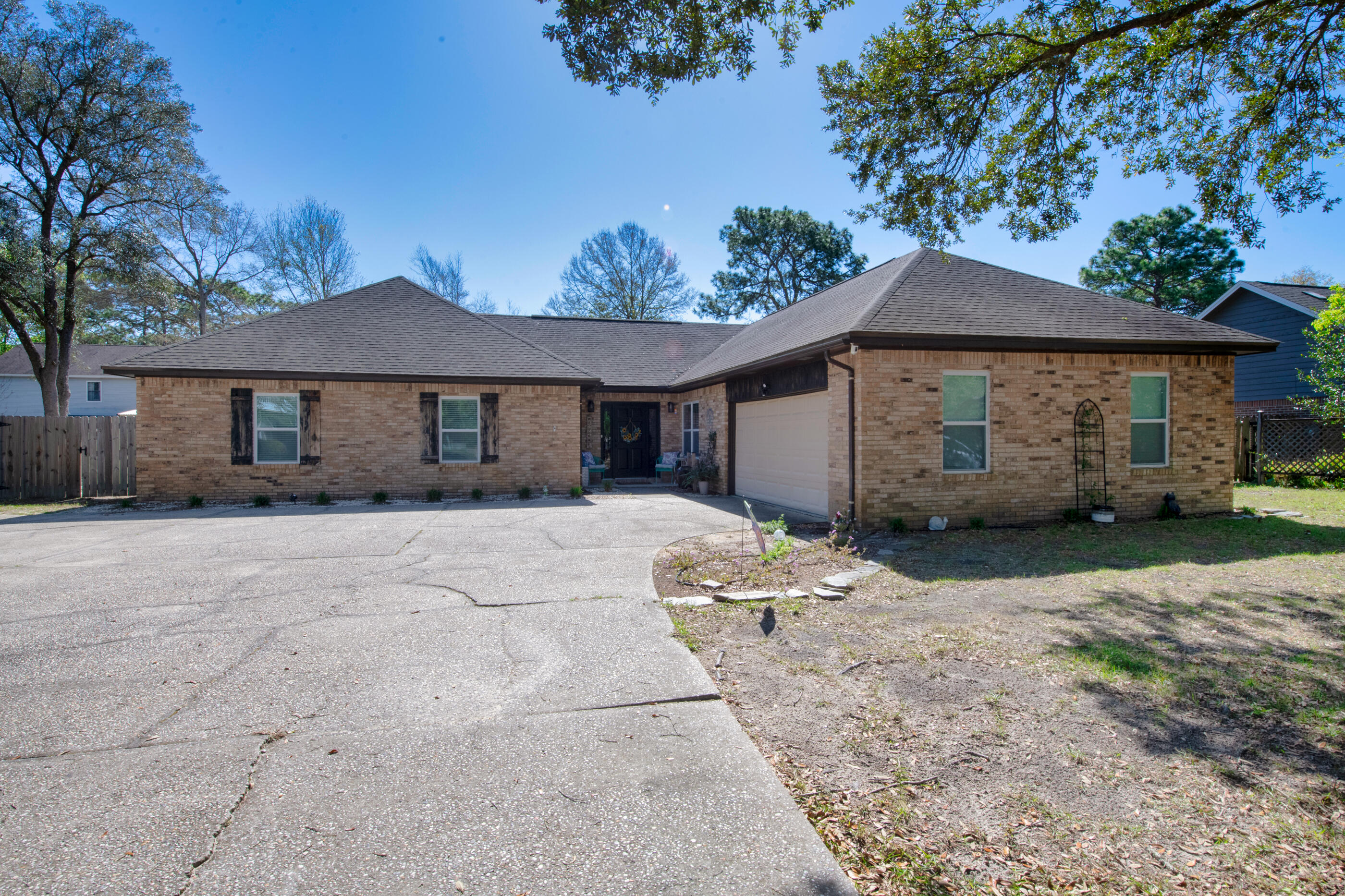 RAINTREE ESTATES - Residential