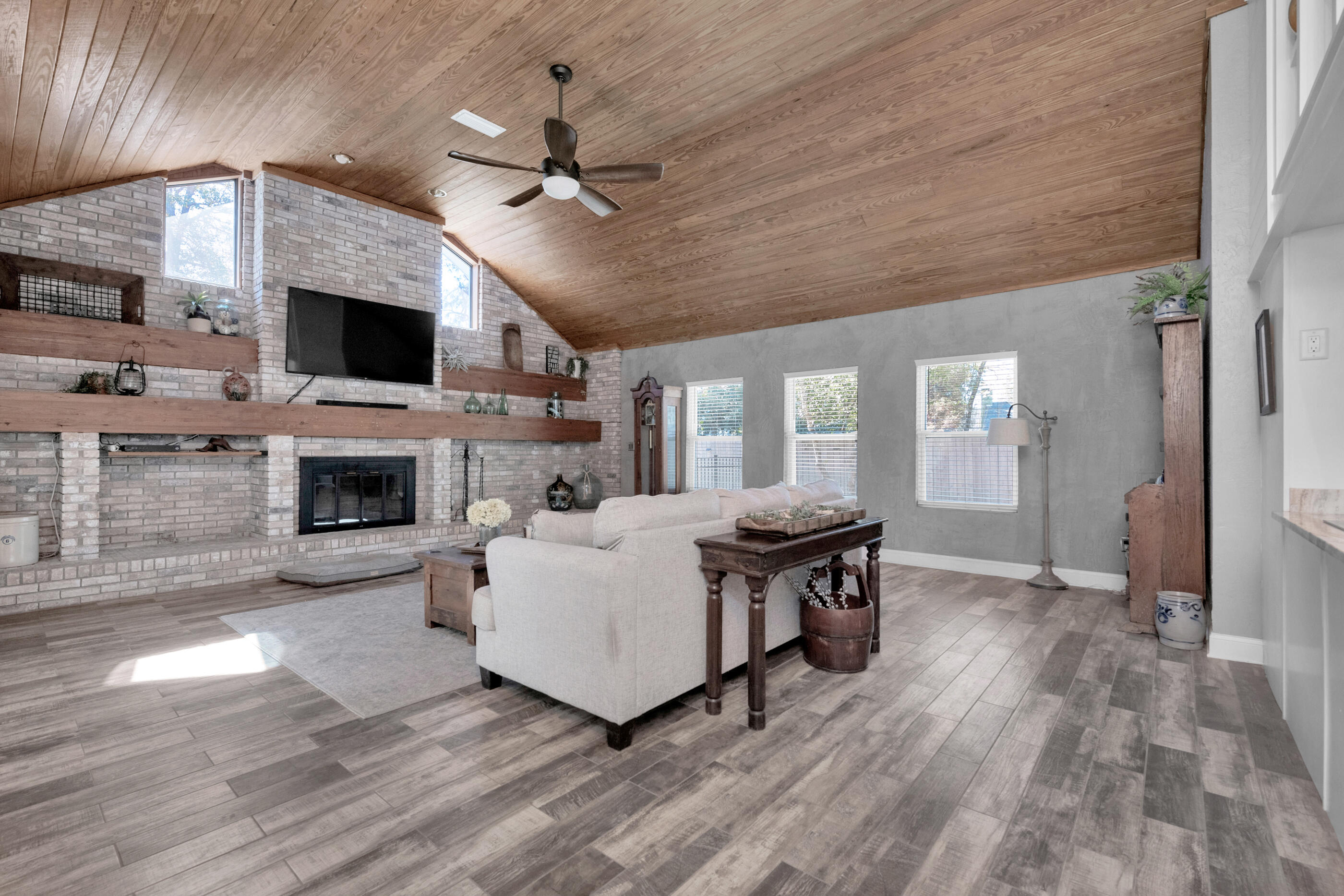 RAINTREE ESTATES - Residential