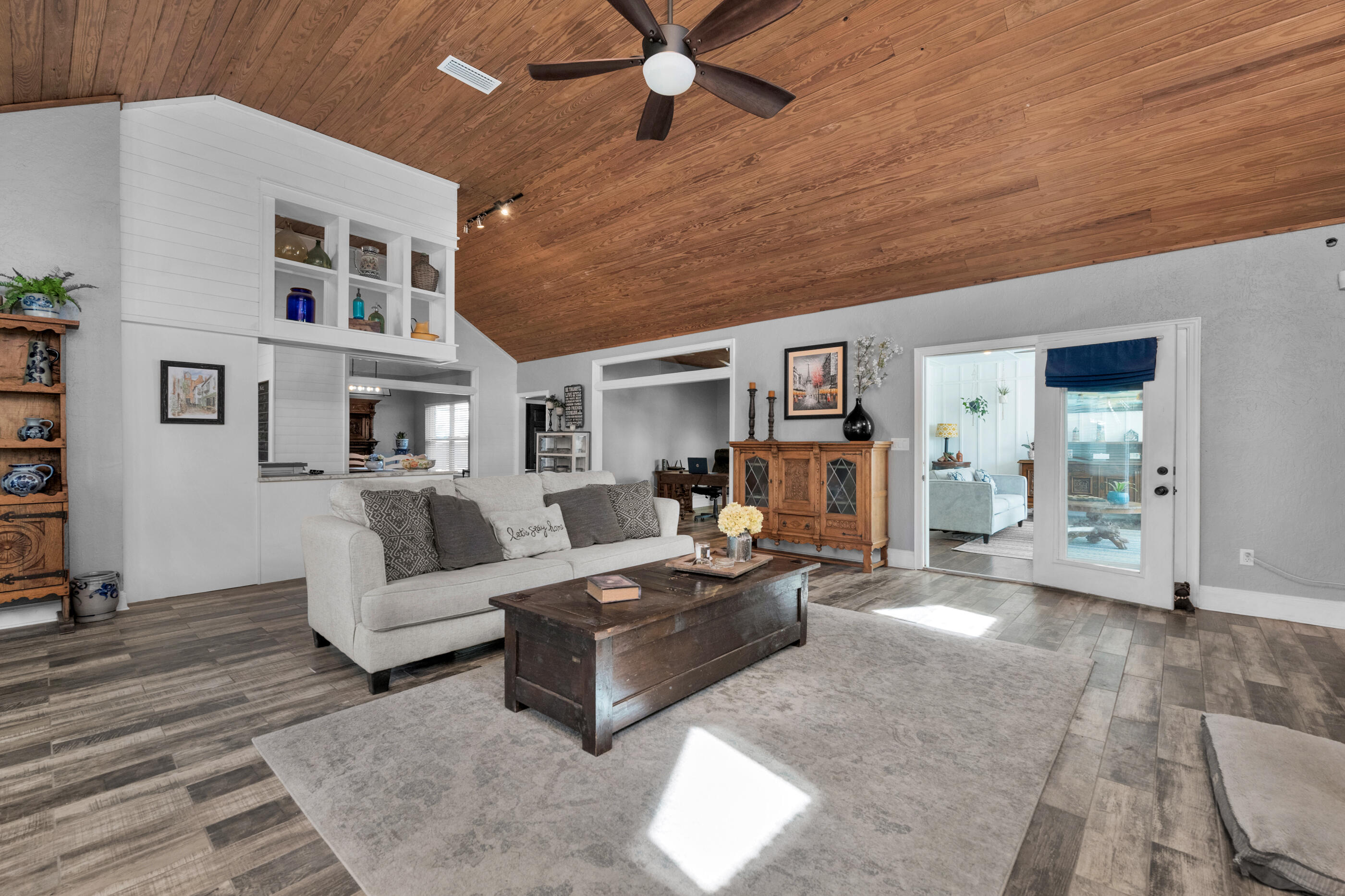 RAINTREE ESTATES - Residential