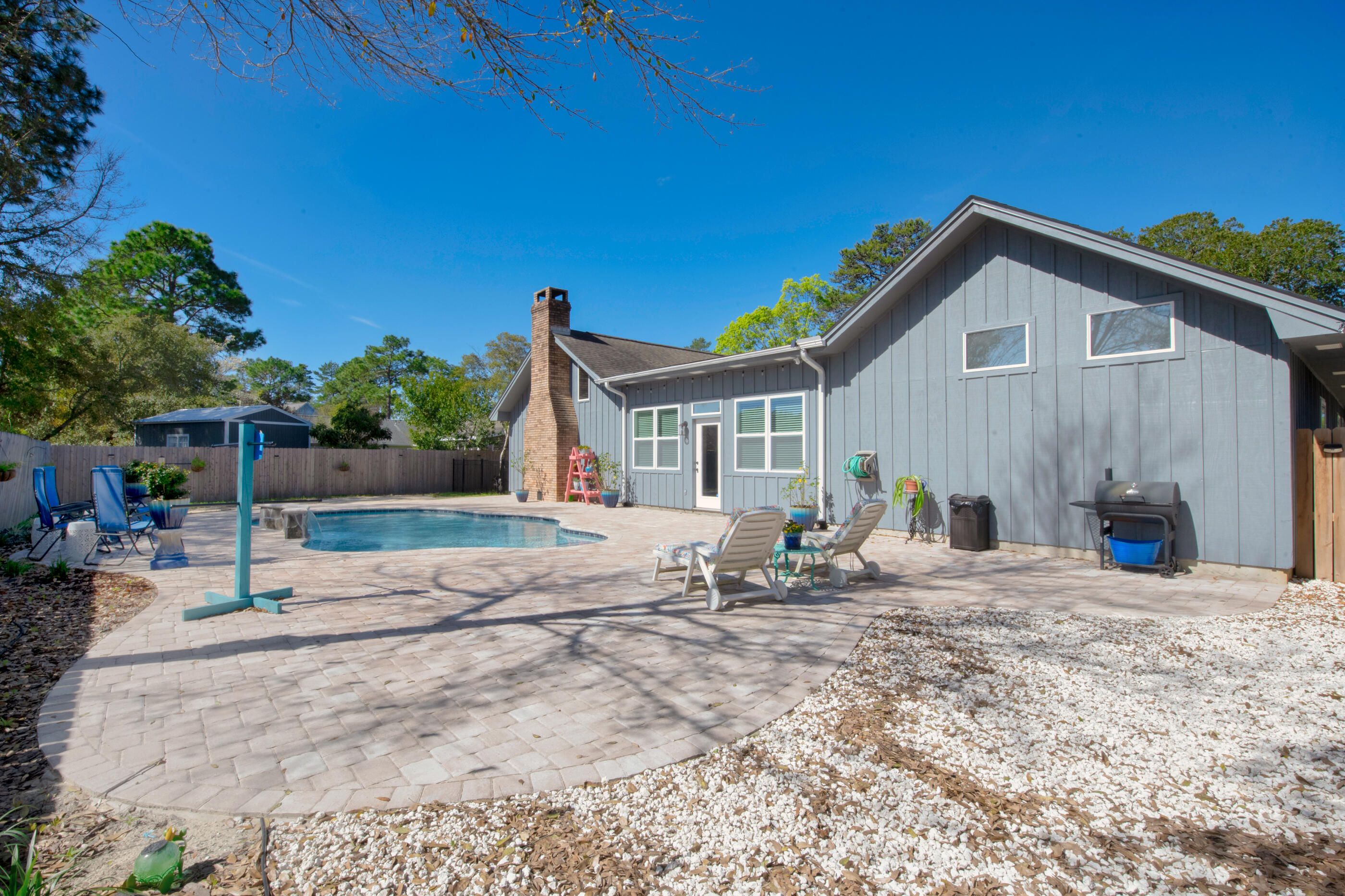 RAINTREE ESTATES - Residential