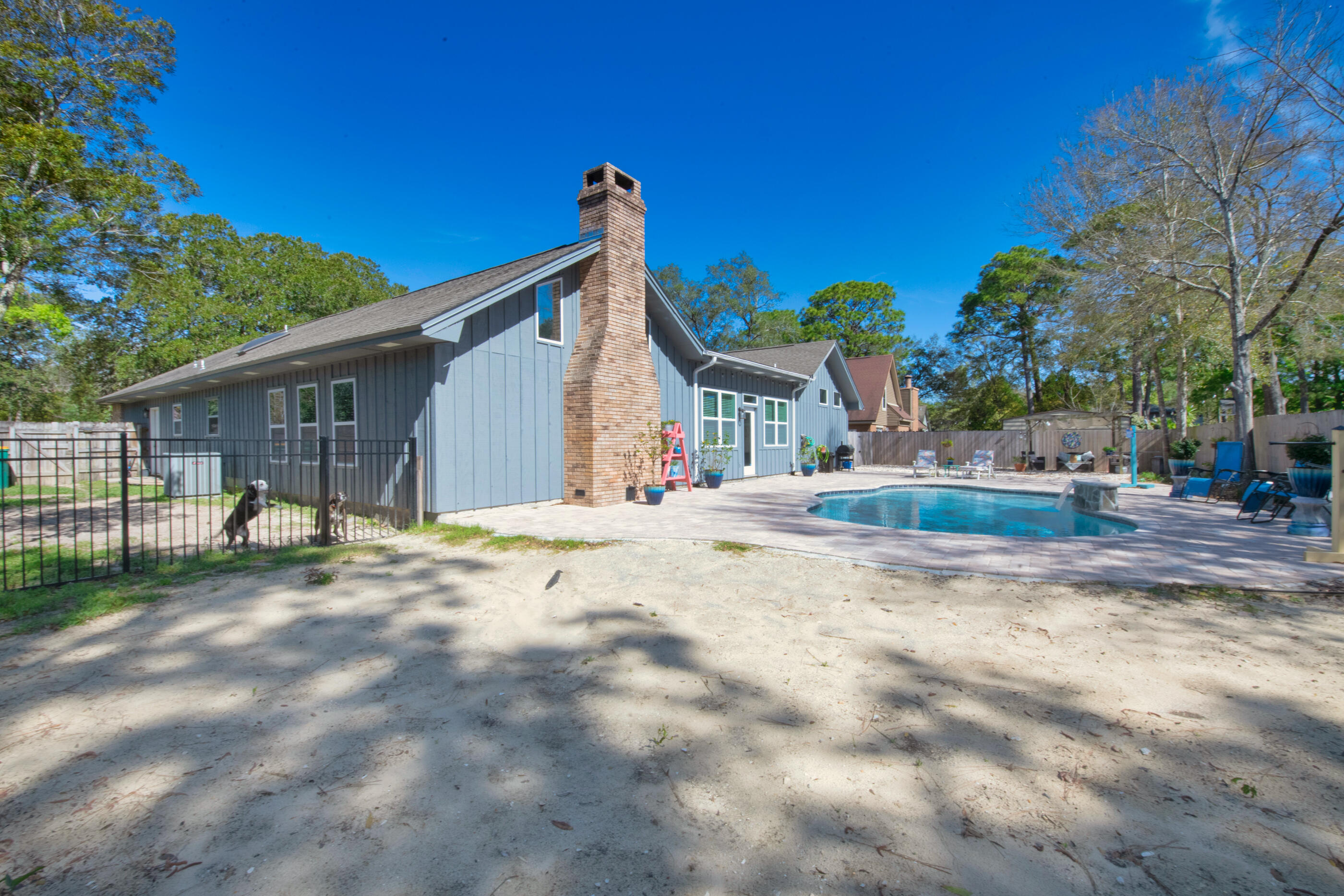 RAINTREE ESTATES - Residential