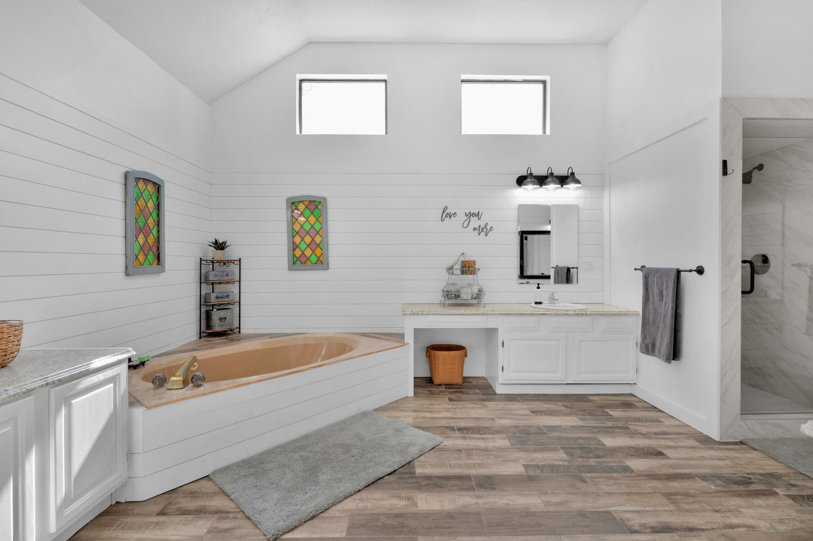 RAINTREE ESTATES - Residential