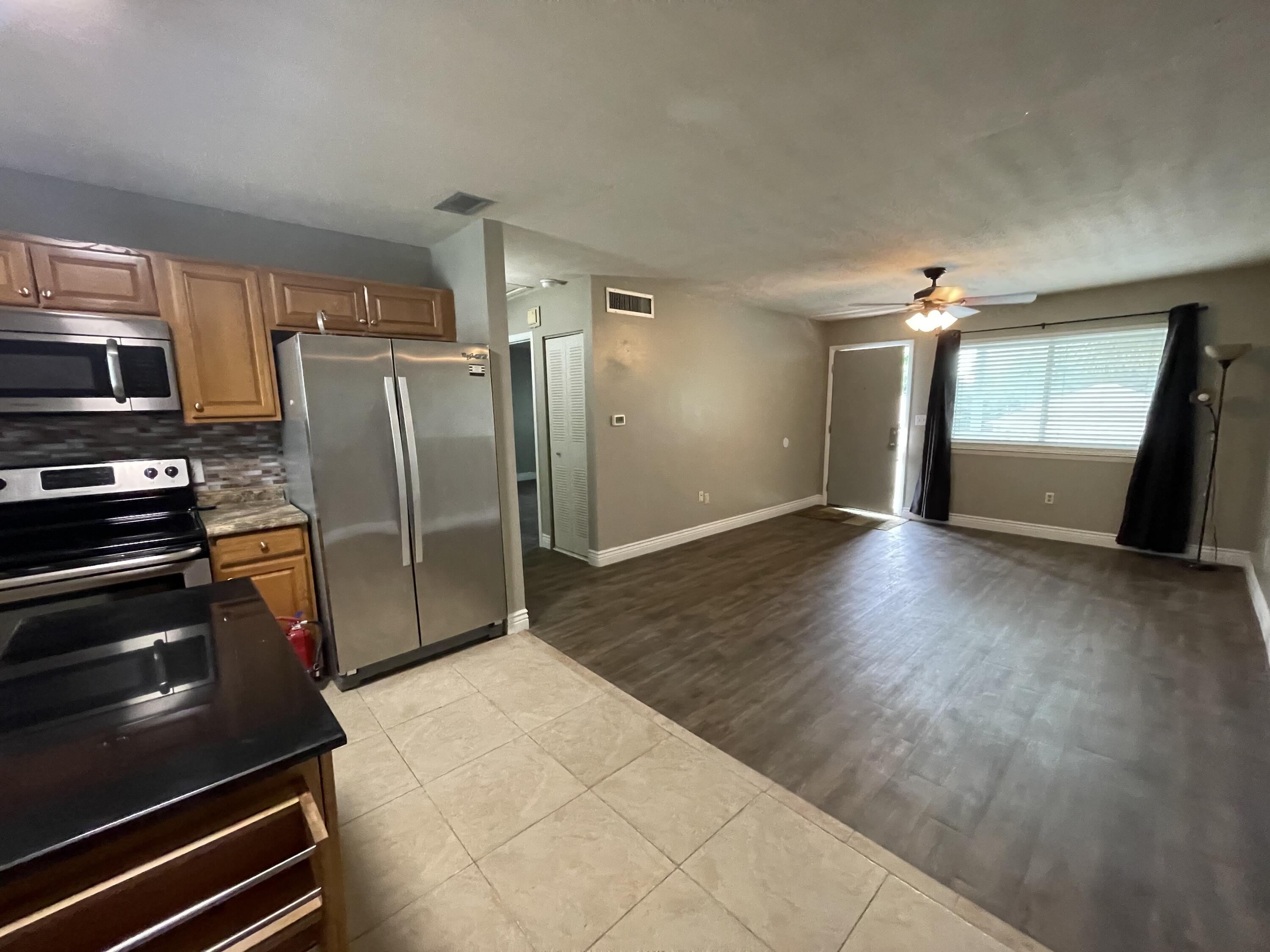COLLEGE PARK CONDO - Residential Lease