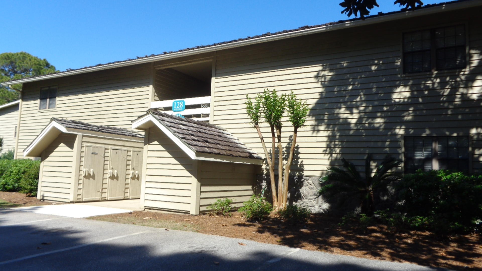 SEASCAPE CONDO GARDEN VILLA - Residential