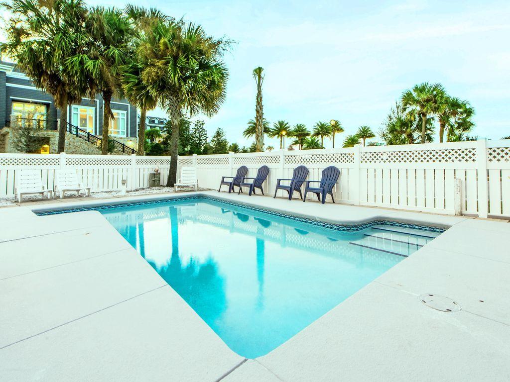 CRYSTAL BEACH - Residential