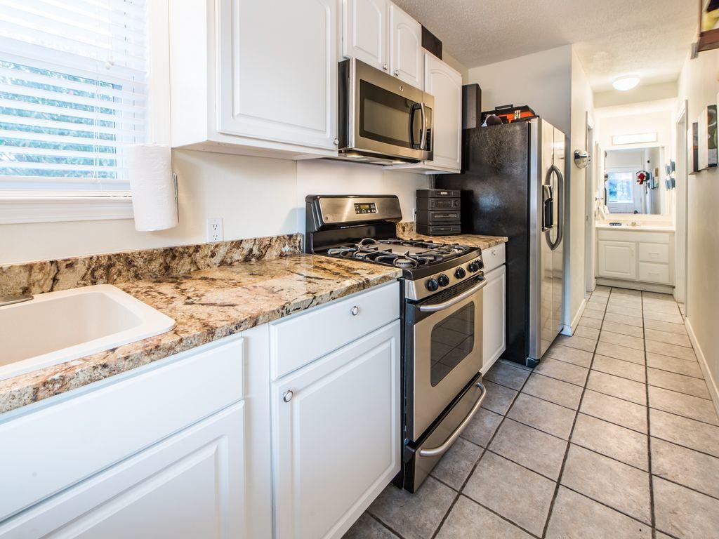 CRYSTAL BEACH - Residential