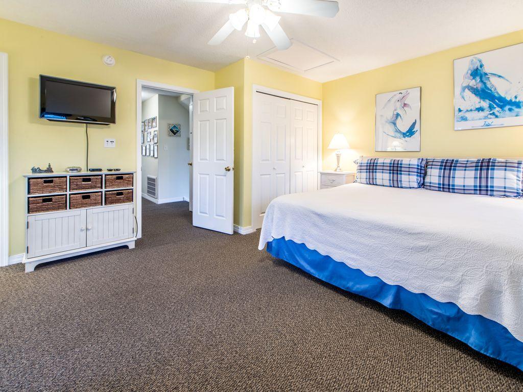 CRYSTAL BEACH - Residential