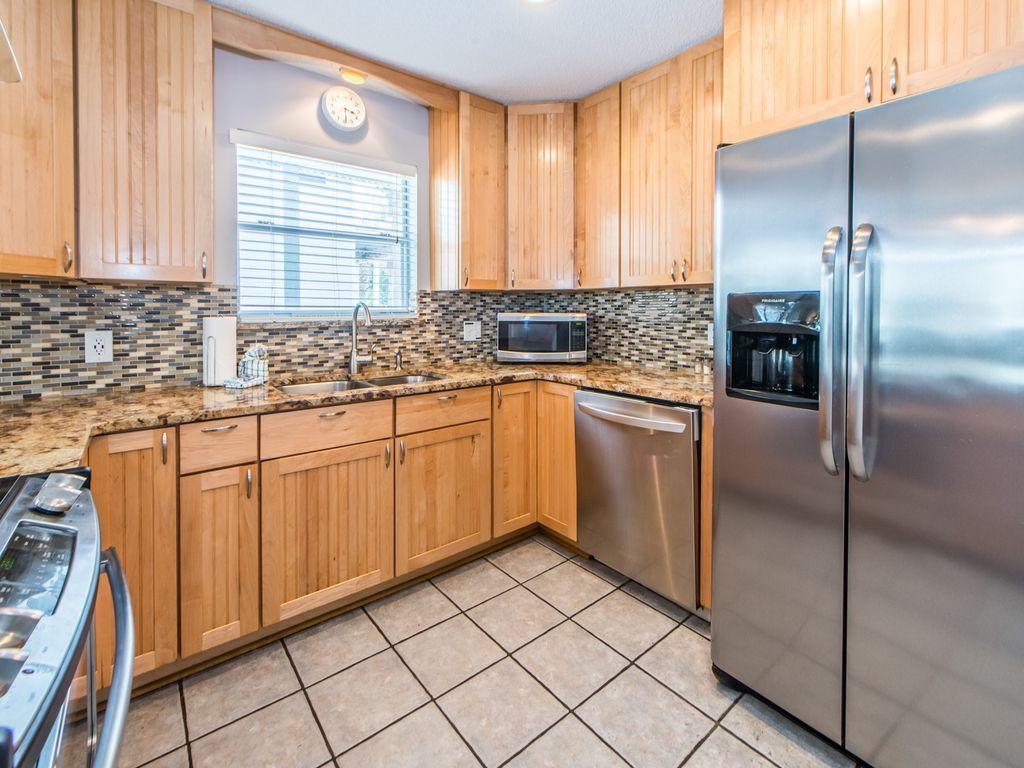 CRYSTAL BEACH - Residential