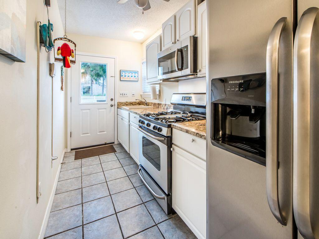 CRYSTAL BEACH - Residential