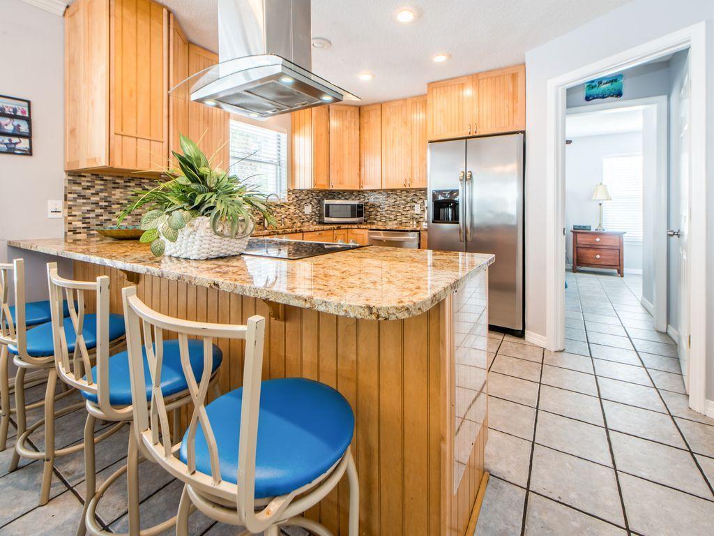 CRYSTAL BEACH - Residential