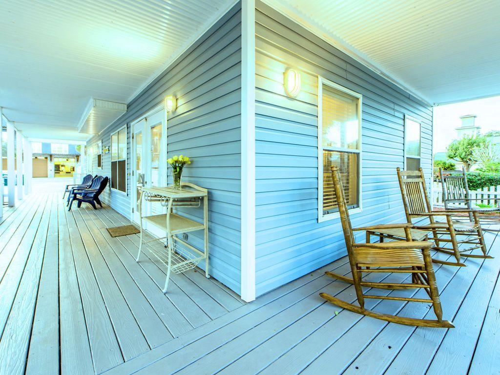 CRYSTAL BEACH - Residential