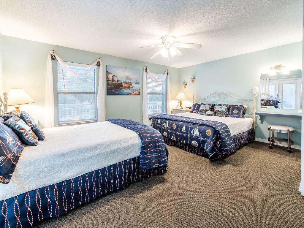 CRYSTAL BEACH - Residential