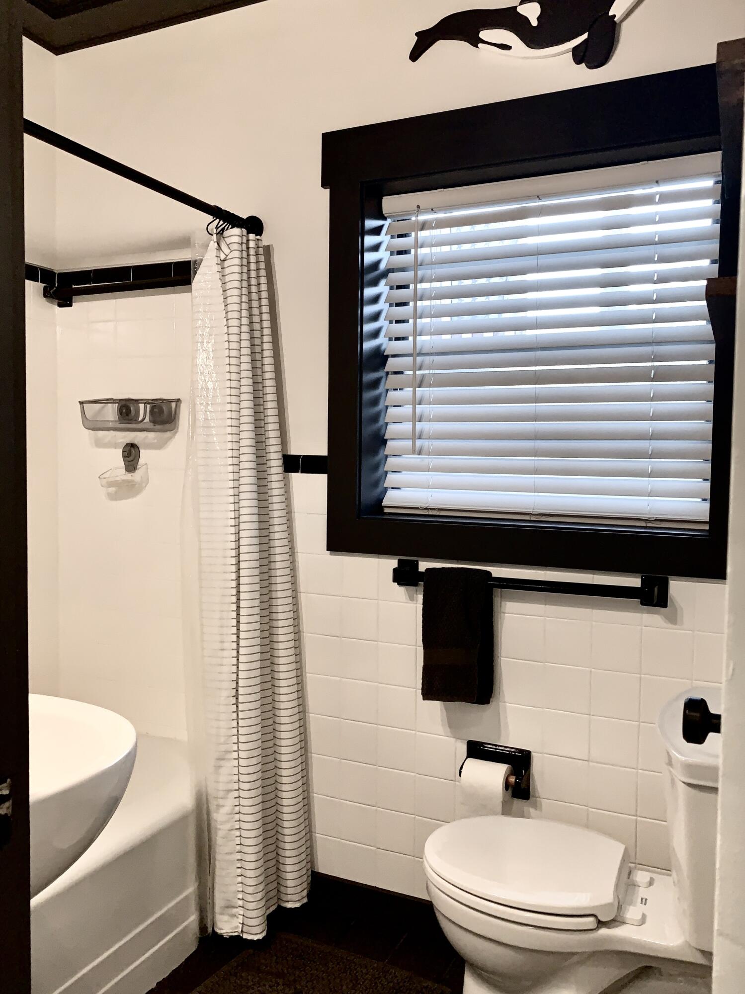 ELLIOTTS POINT 4TH ADDN - Residential