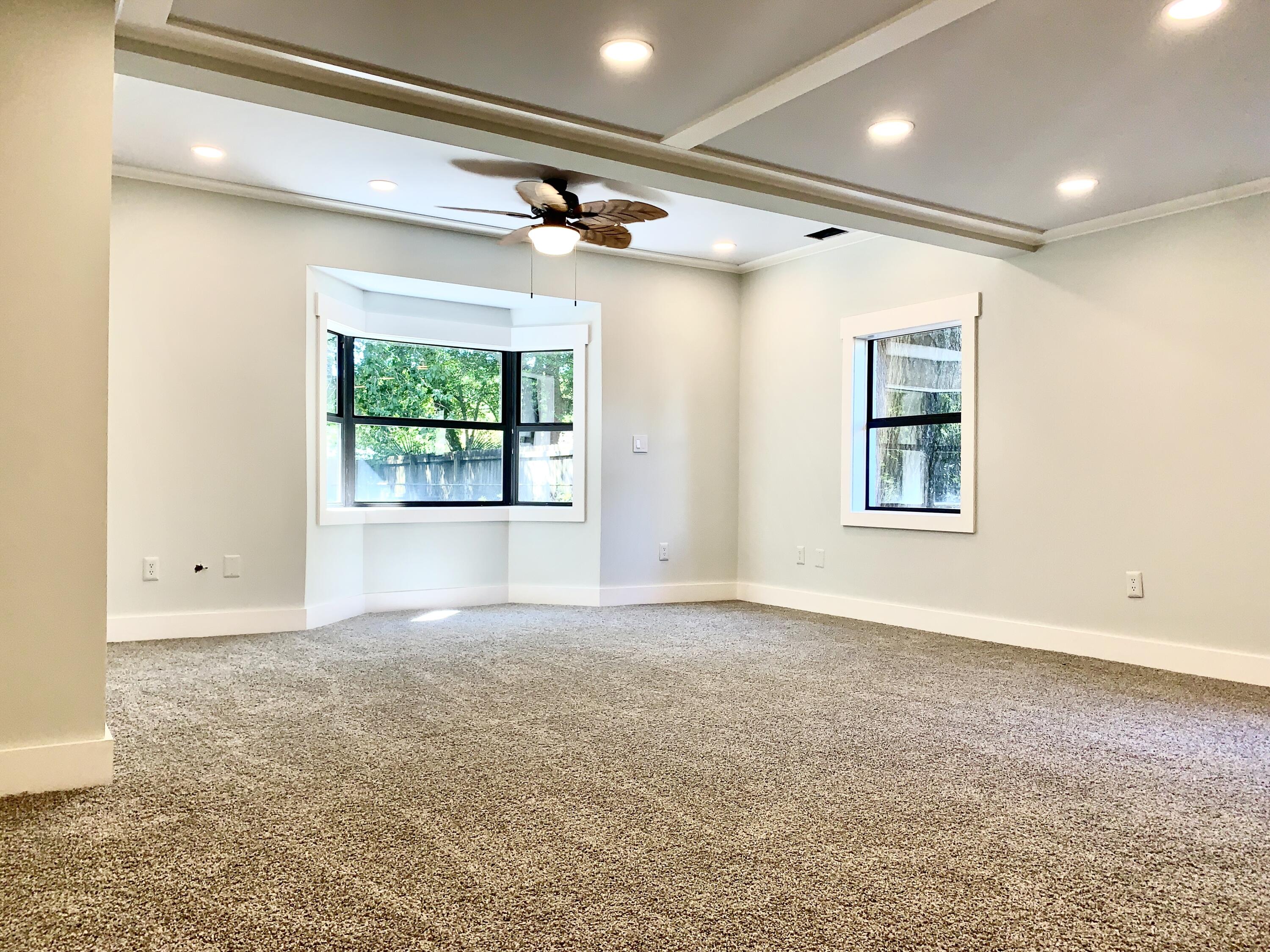 ELLIOTTS POINT 4TH ADDN - Residential