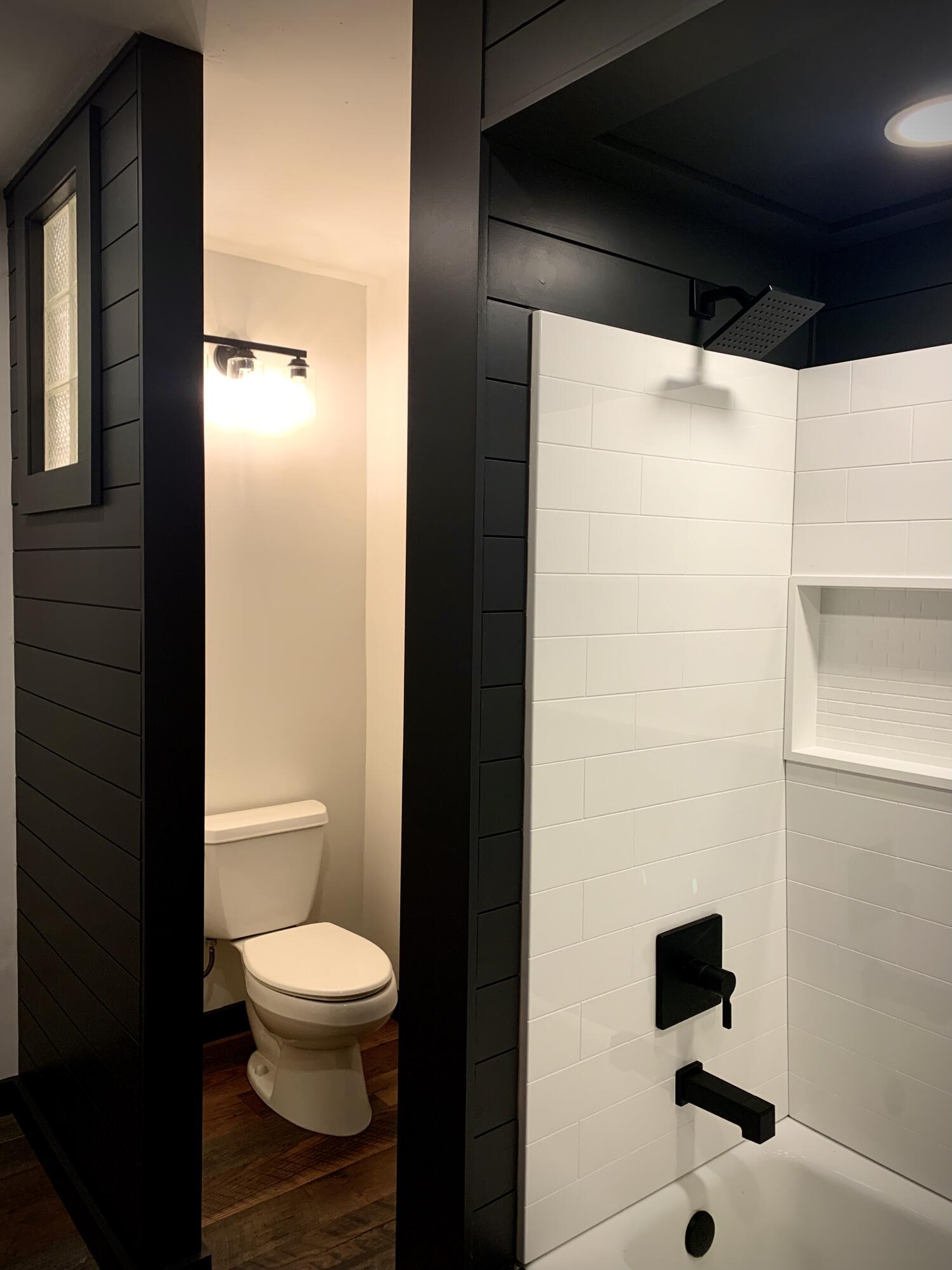 ELLIOTTS POINT 4TH ADDN - Residential