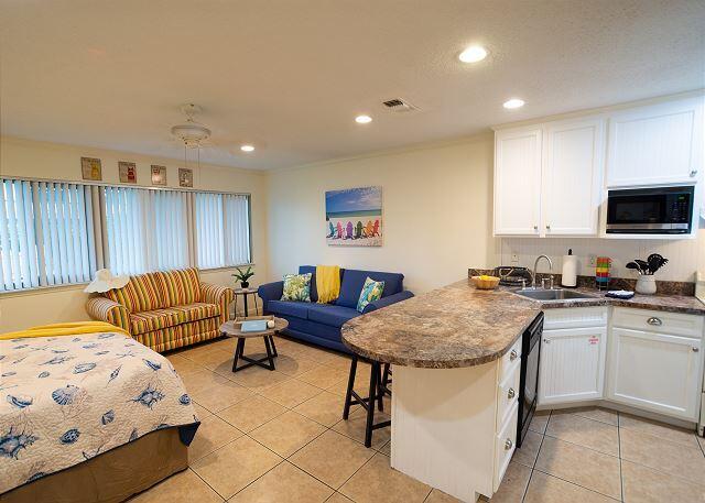 HIDDEN BEACH VILLAS CONDO - Residential