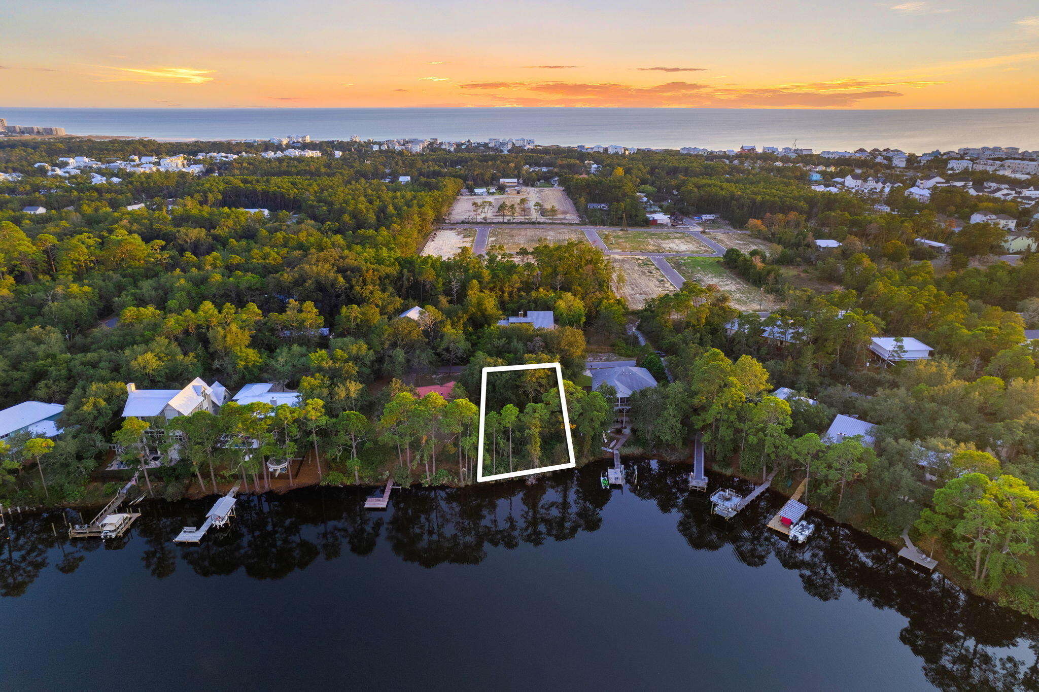 LAKE SHORE ESTATES - Land