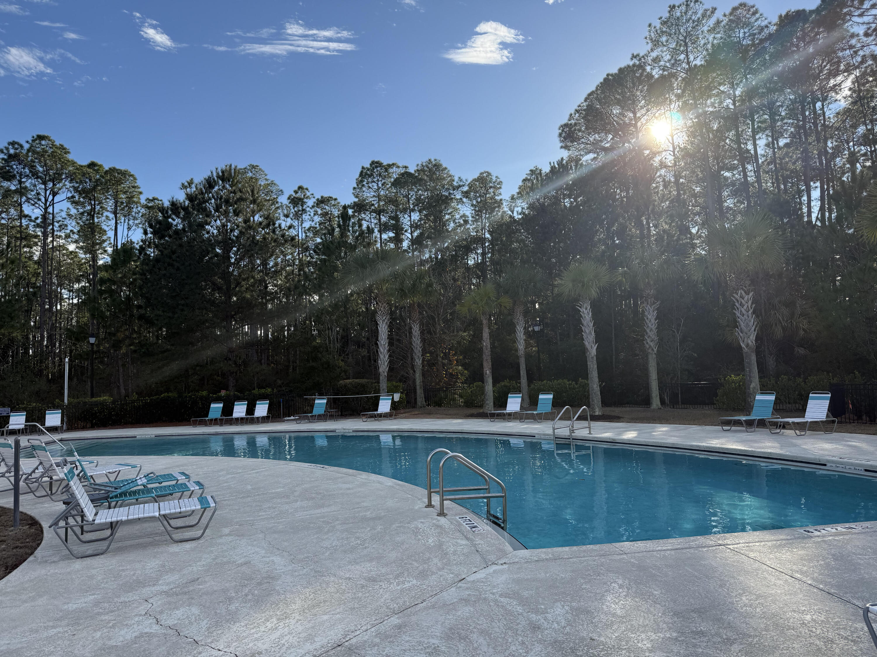 VERANDAS AT FREEPORT - Residential Lease