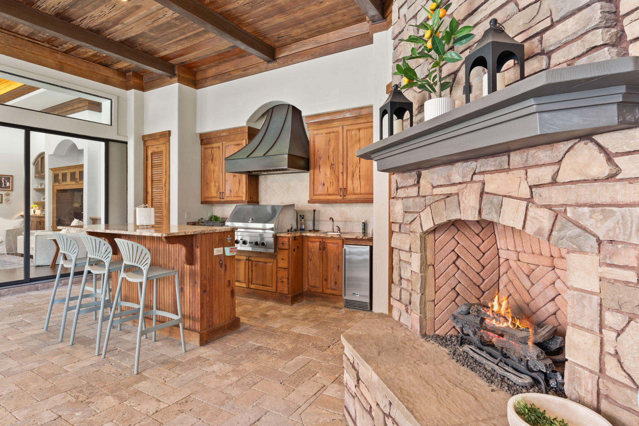 BURNT PINE - Residential