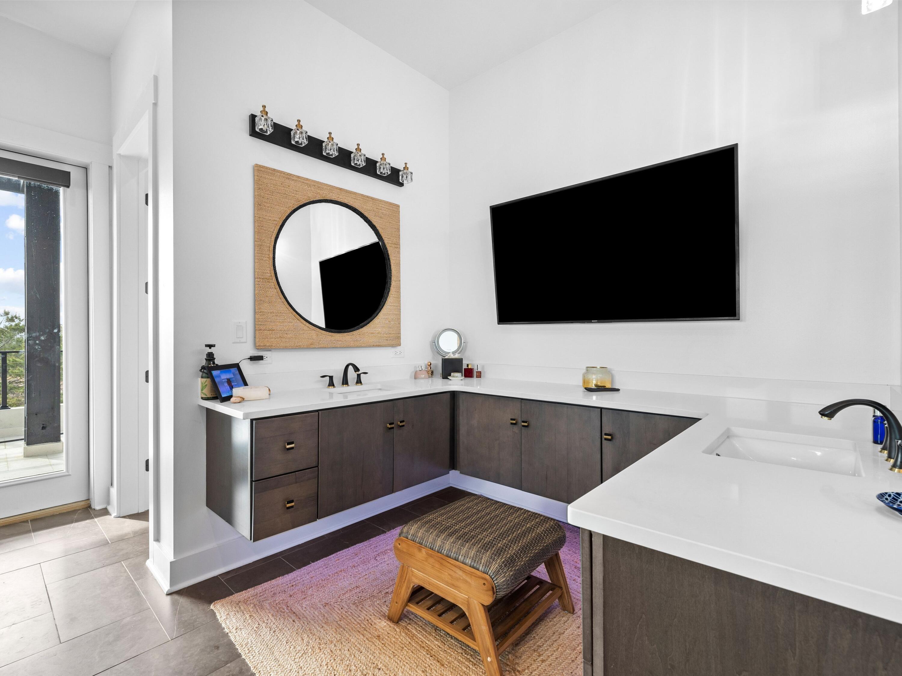 BEACH HIGHLANDS - Residential