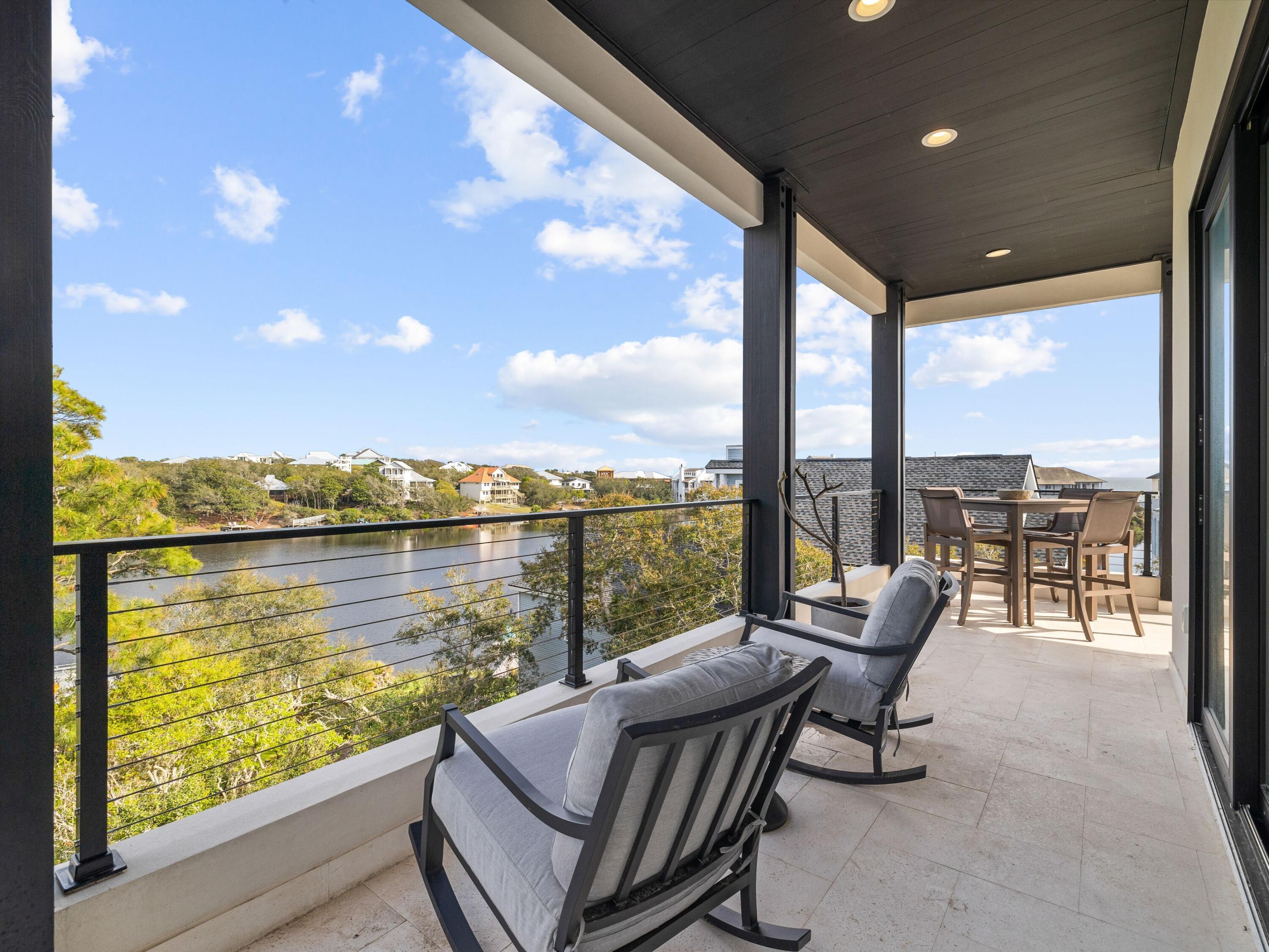 BEACH HIGHLANDS - Residential