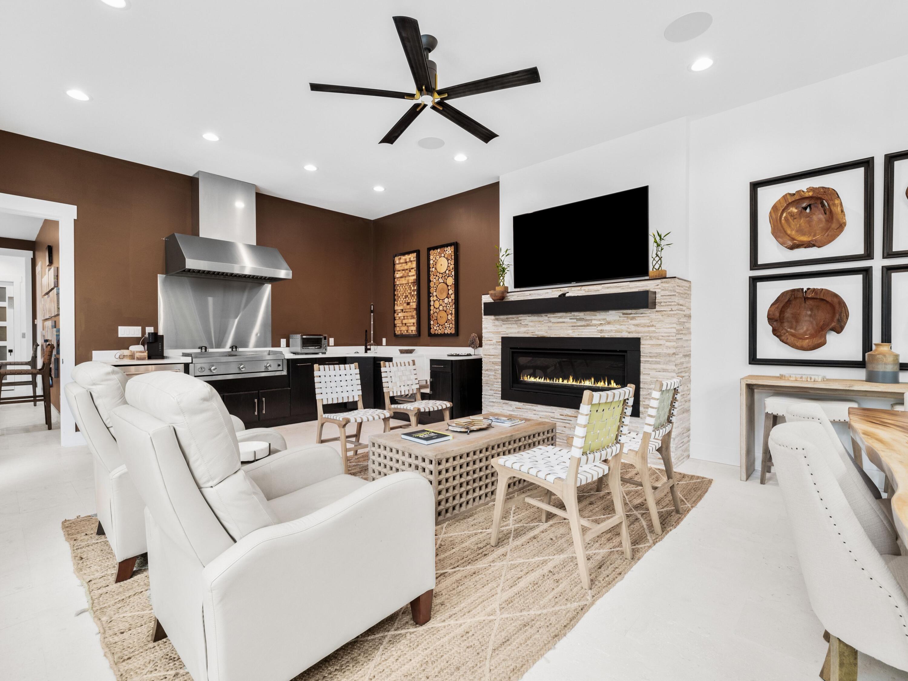 BEACH HIGHLANDS - Residential