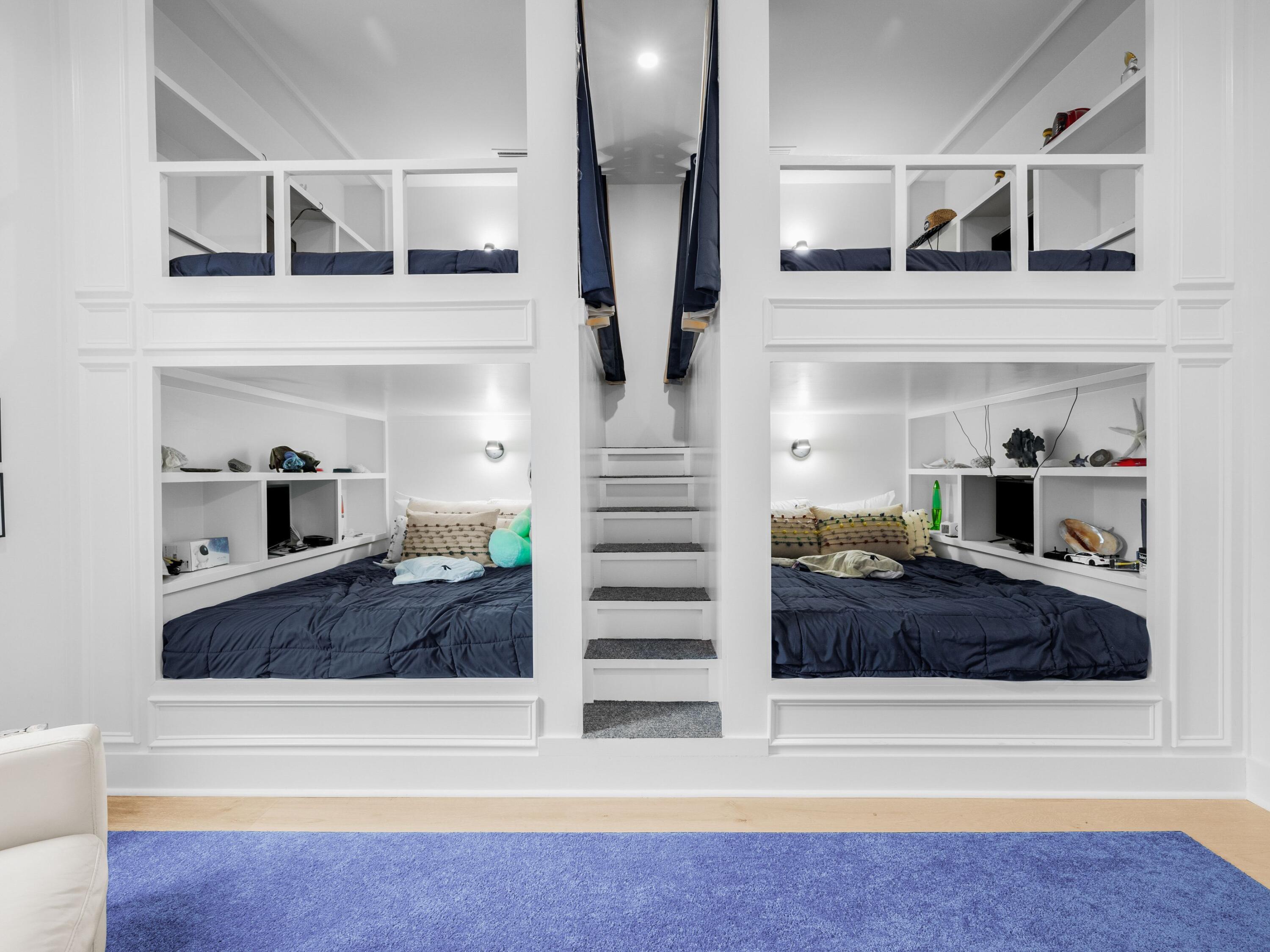 BEACH HIGHLANDS - Residential