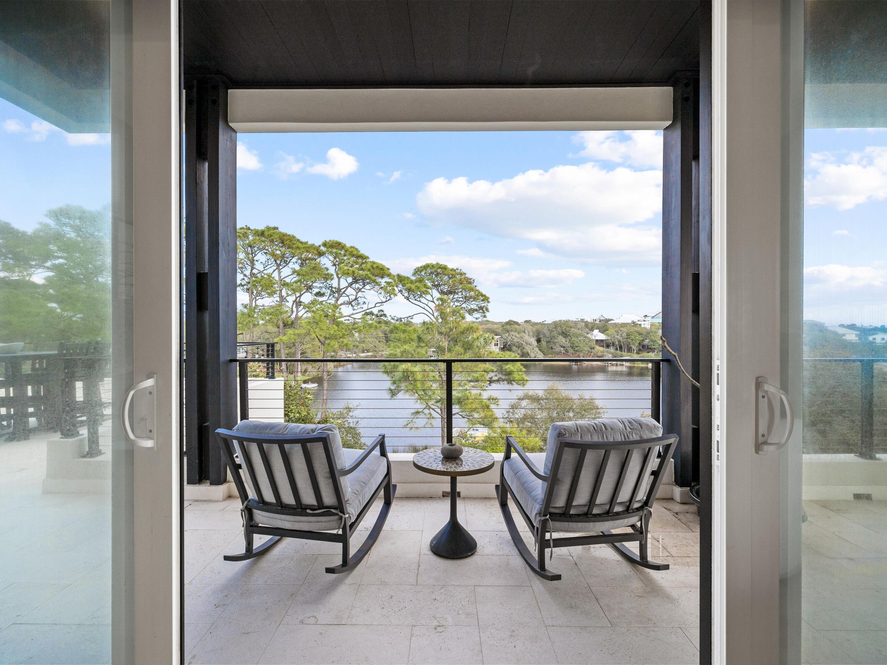 BEACH HIGHLANDS - Residential