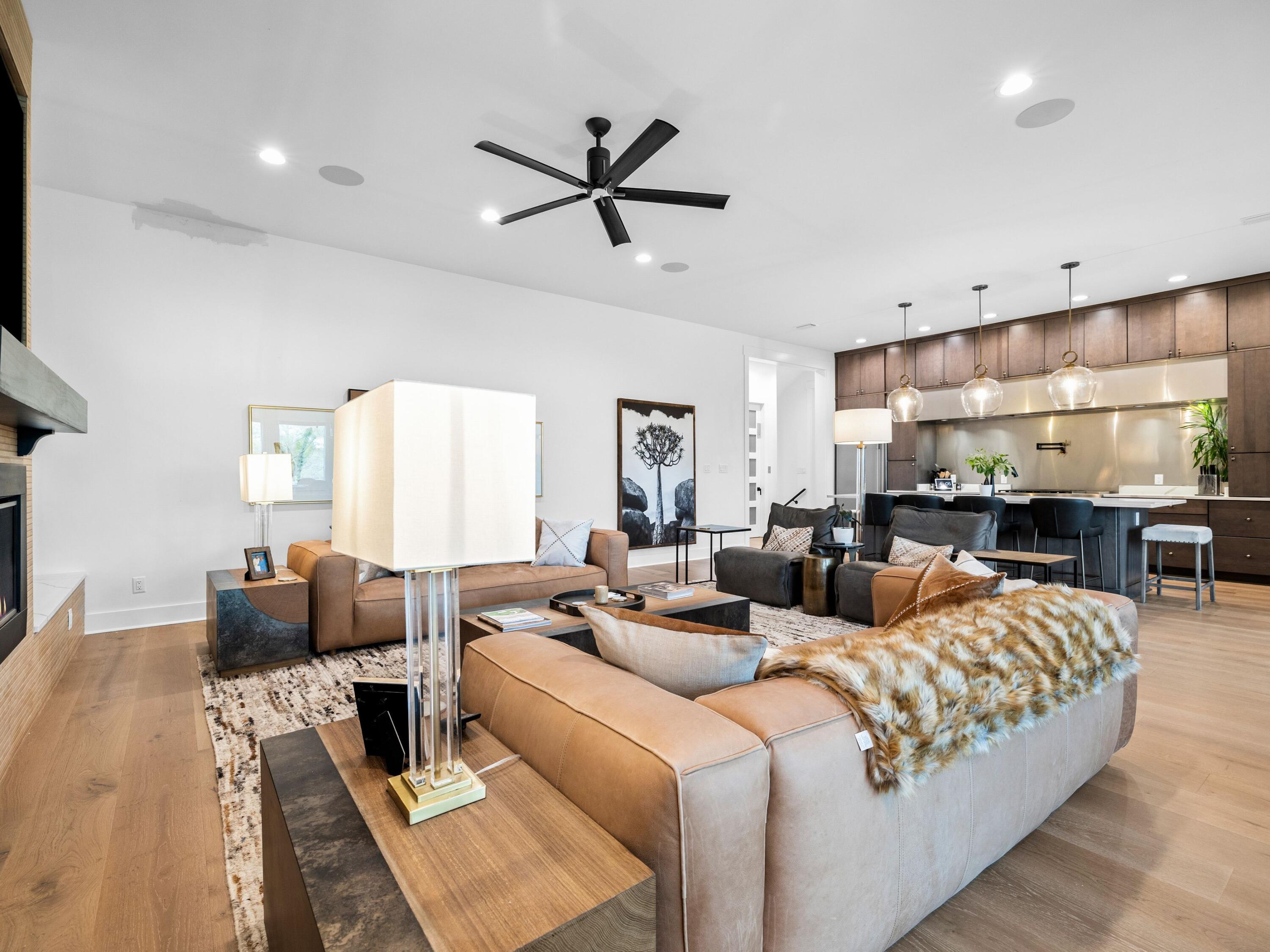 BEACH HIGHLANDS - Residential