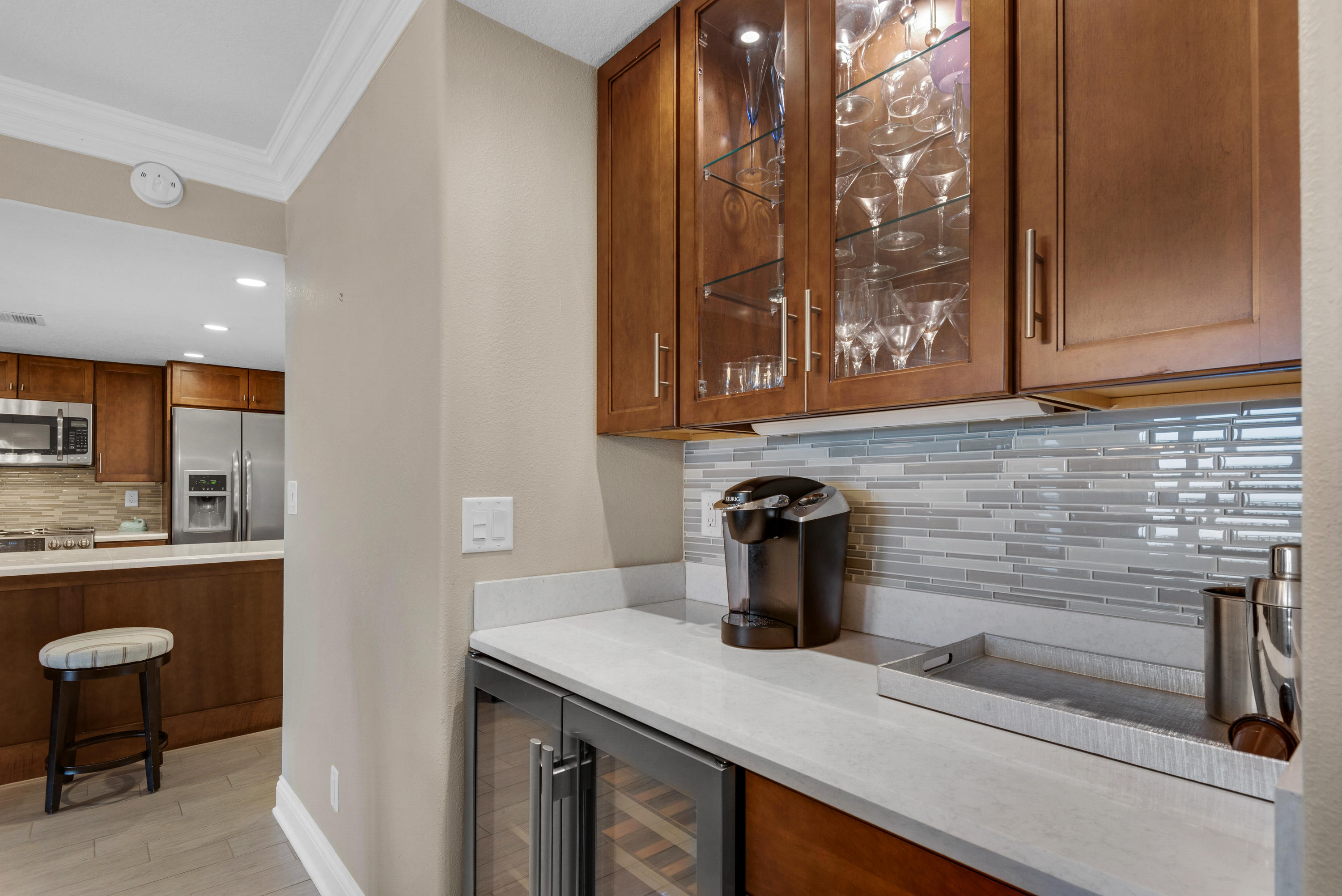 HOLIDAY SURF & RACQUET CLUB - Residential