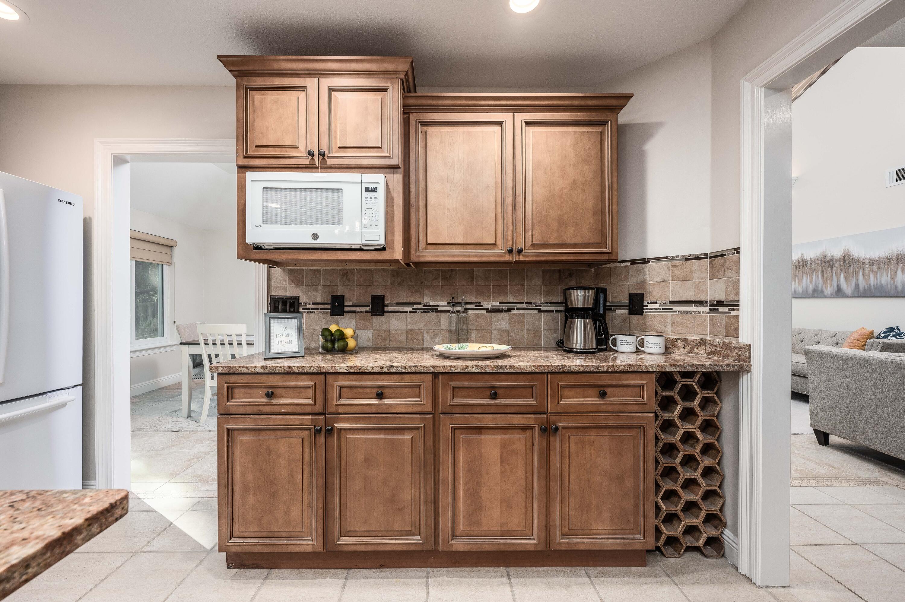 LAKE POINTE - Residential