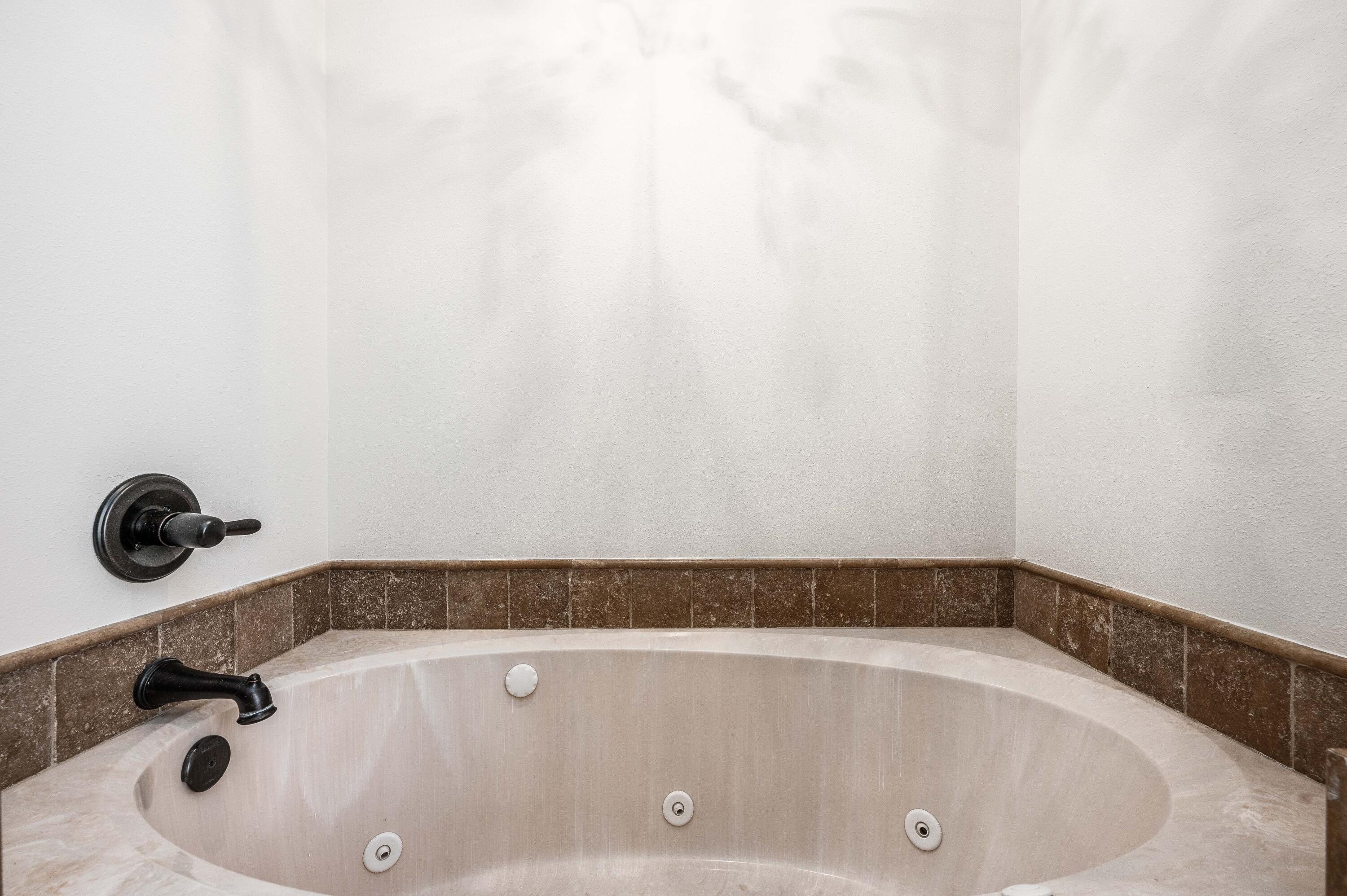 LAKE POINTE - Residential