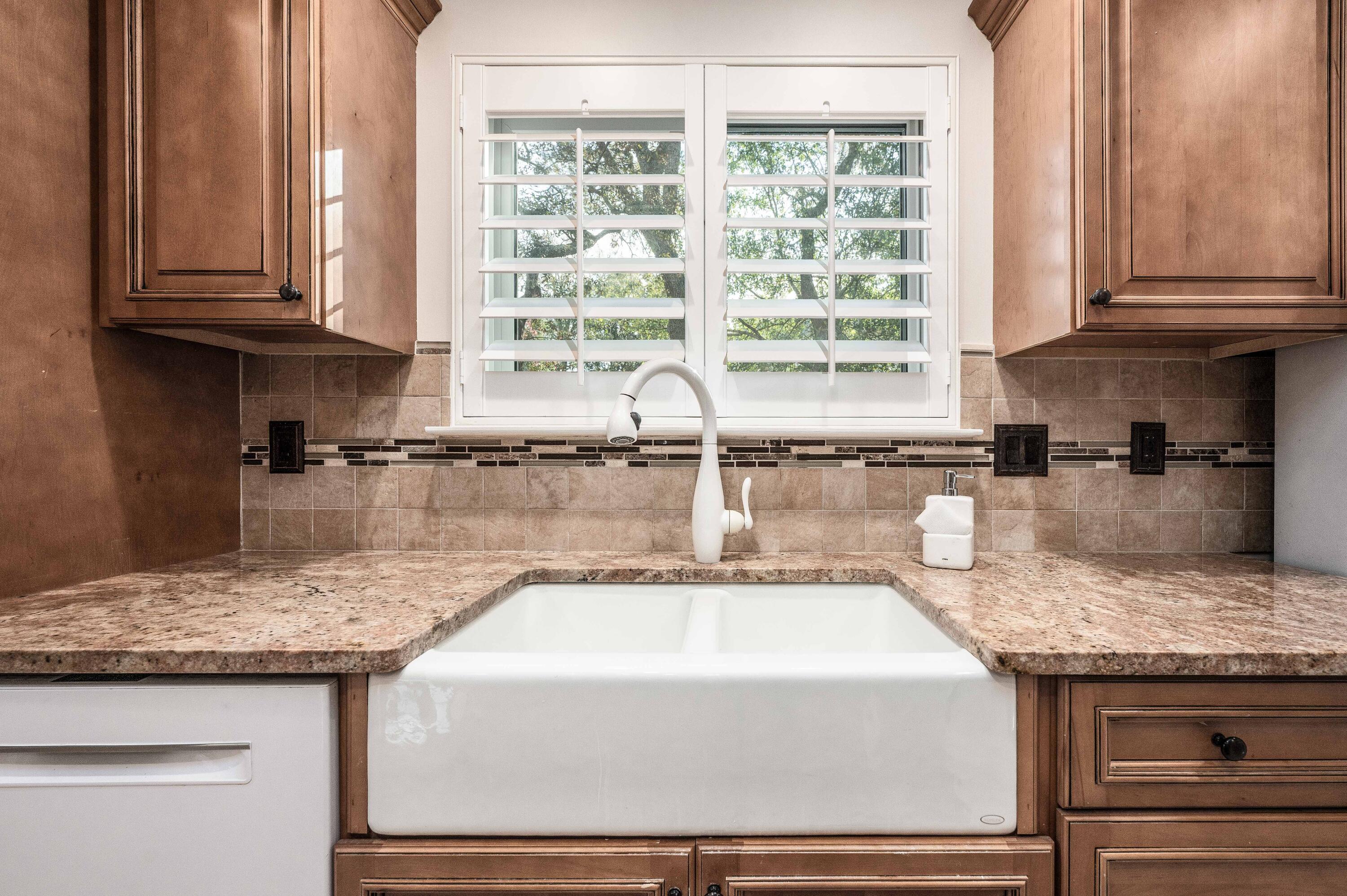 LAKE POINTE - Residential