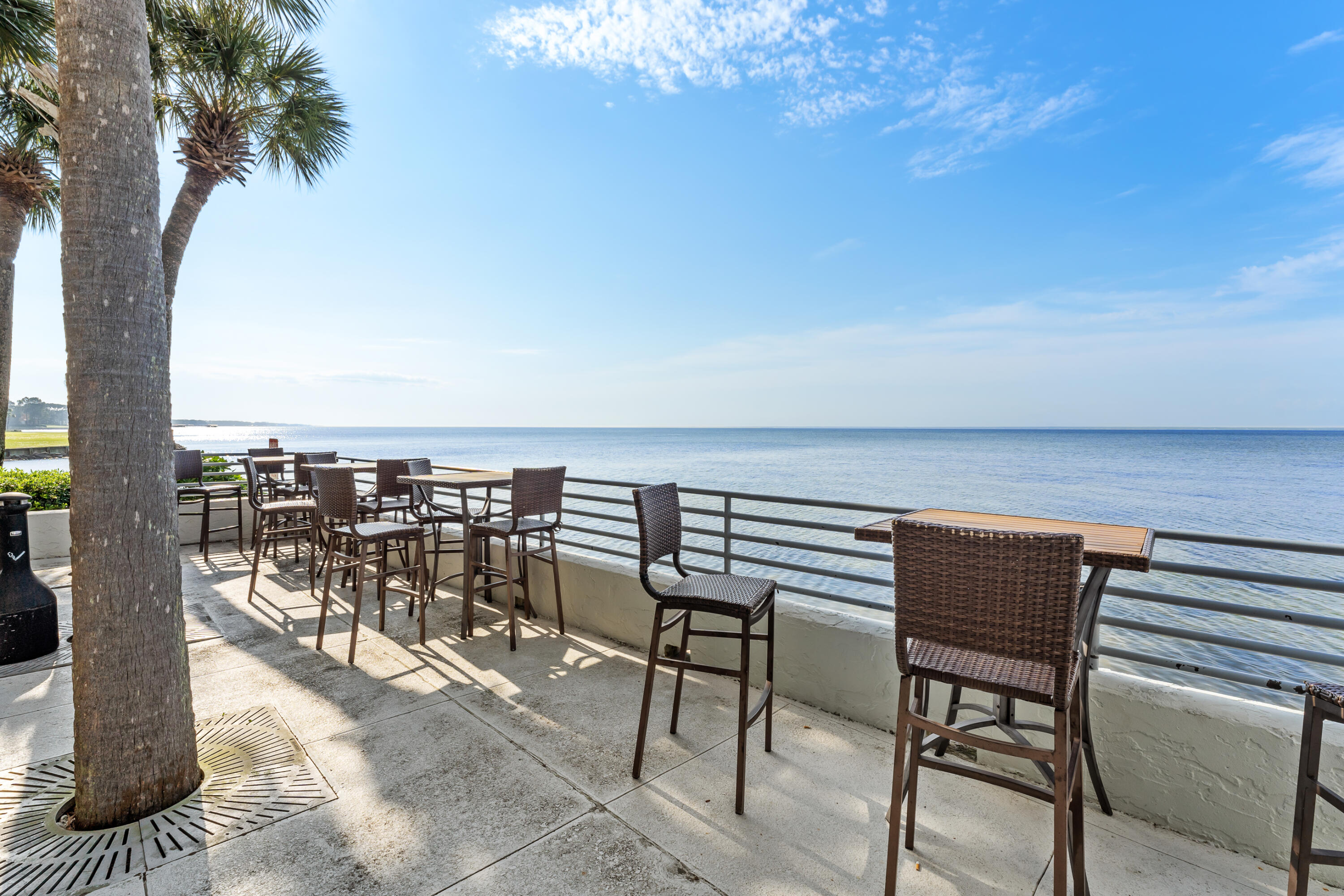 BAYSIDE CONDO SANDESTIN - Residential