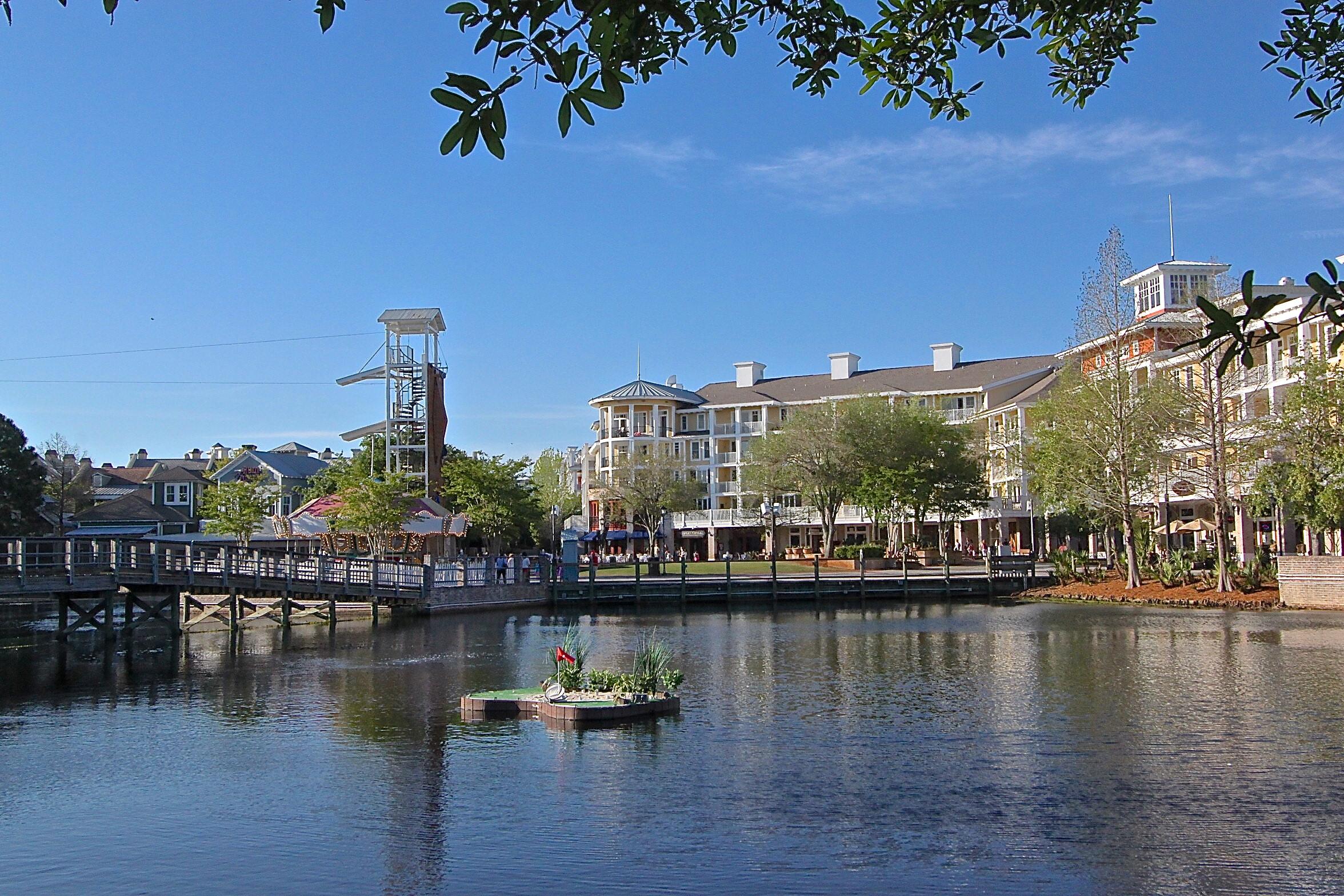 BAYSIDE CONDO SANDESTIN - Residential