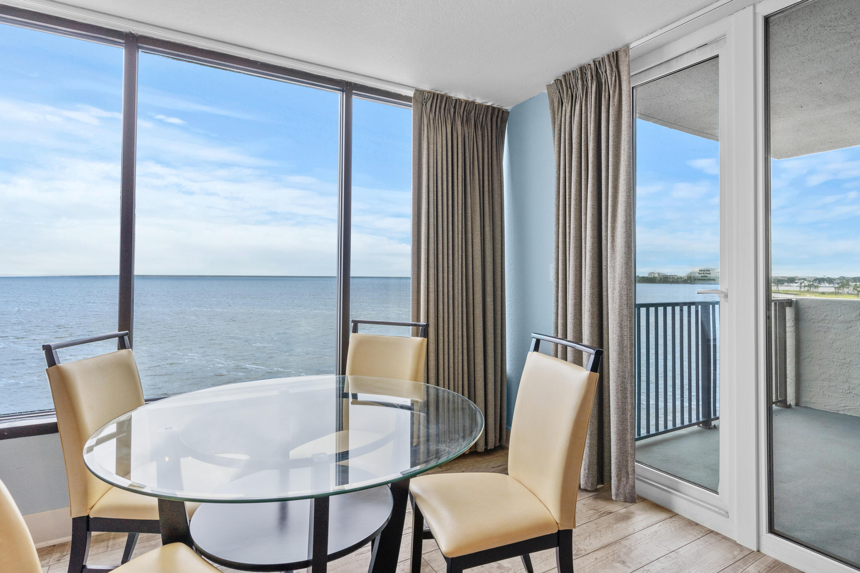 BAYSIDE CONDO SANDESTIN - Residential