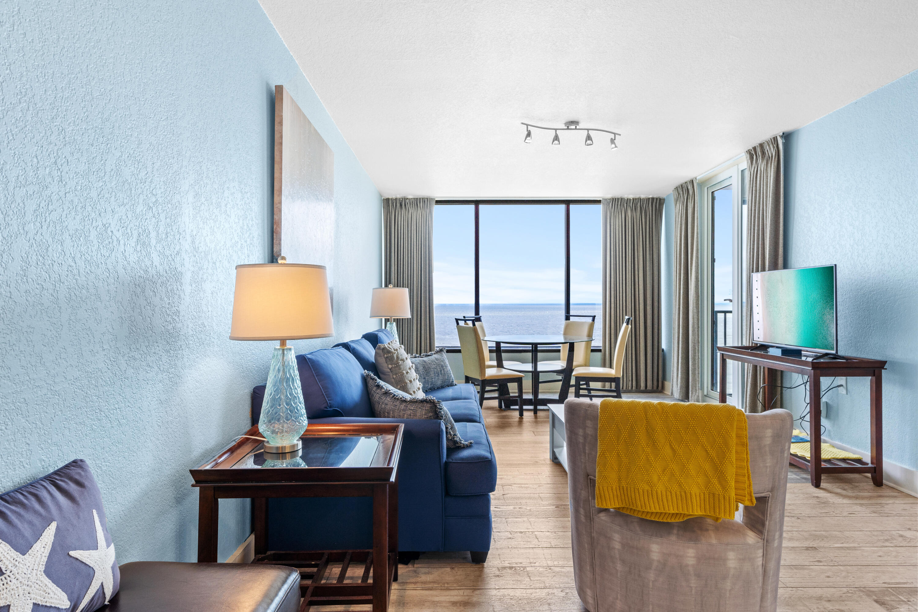 BAYSIDE CONDO SANDESTIN - Residential