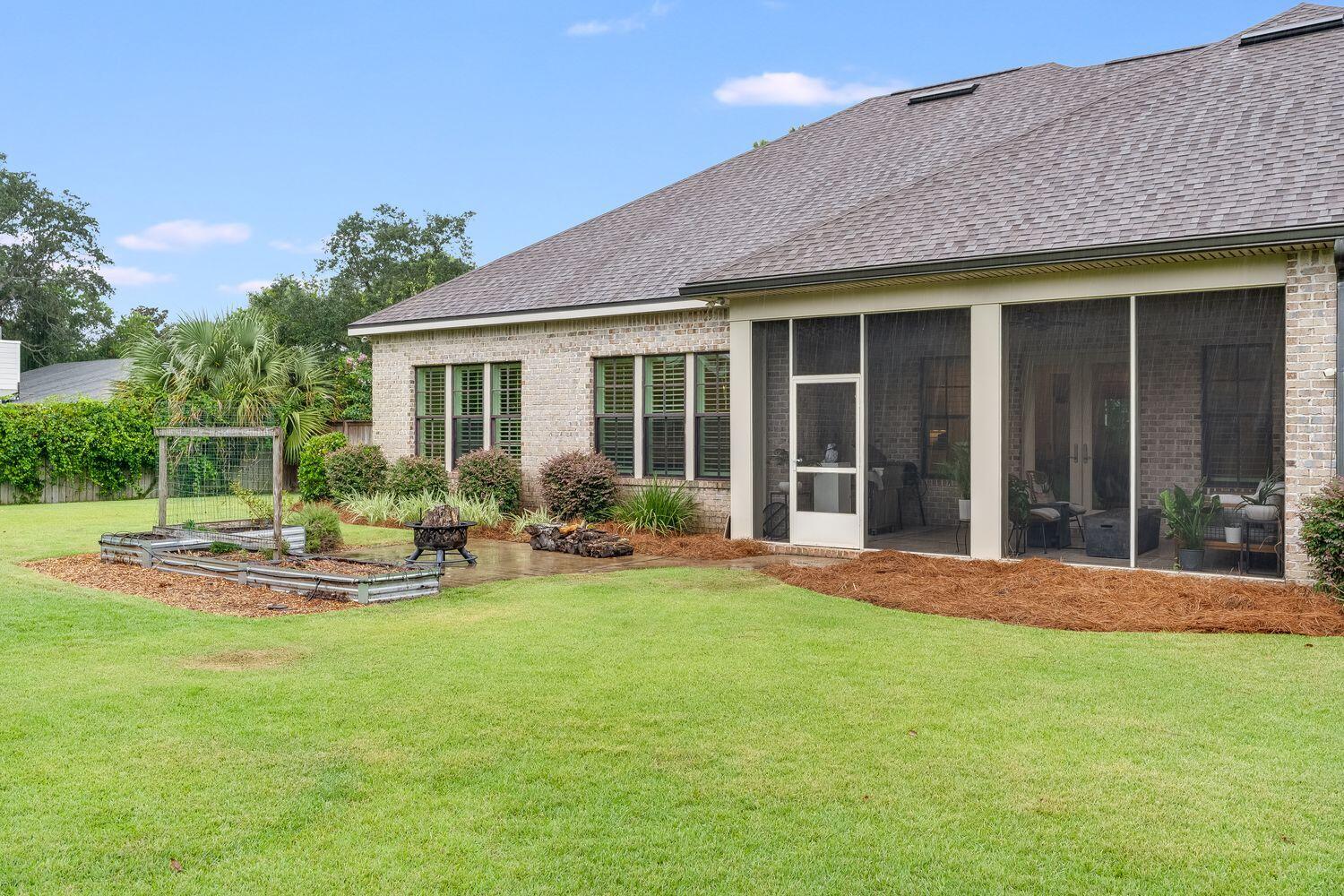 SANDESTIN ESTATES - Residential