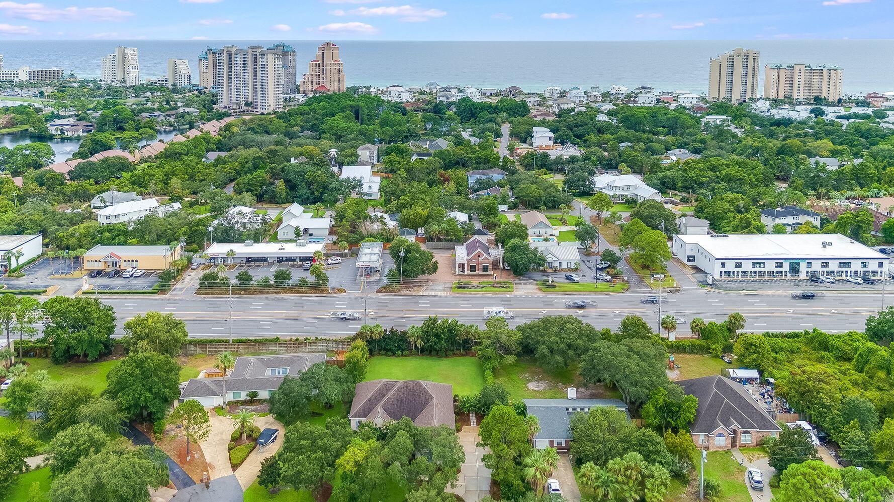 SANDESTIN ESTATES - Residential