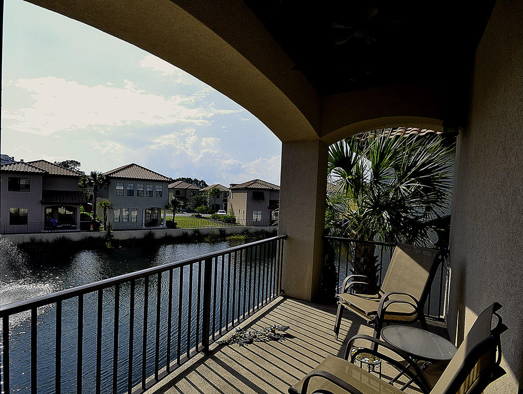 VILLA LAGO - Residential Lease