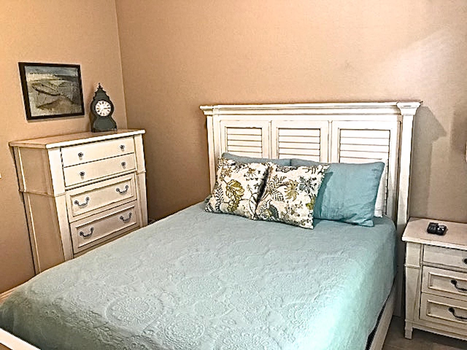 VILLA LAGO - Residential Lease