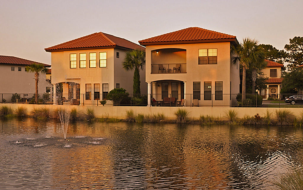 VILLA LAGO - Residential Lease