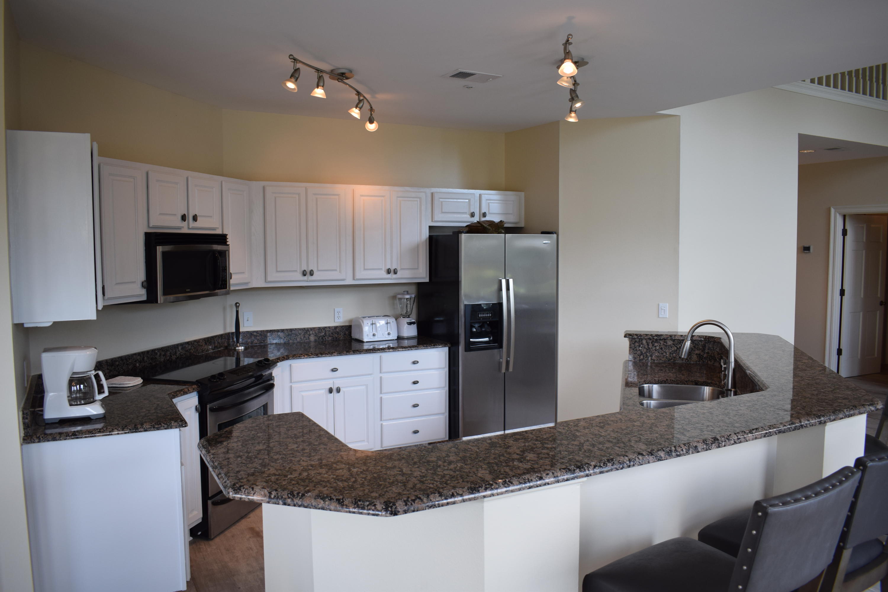 TURNBERRY - Residential Lease