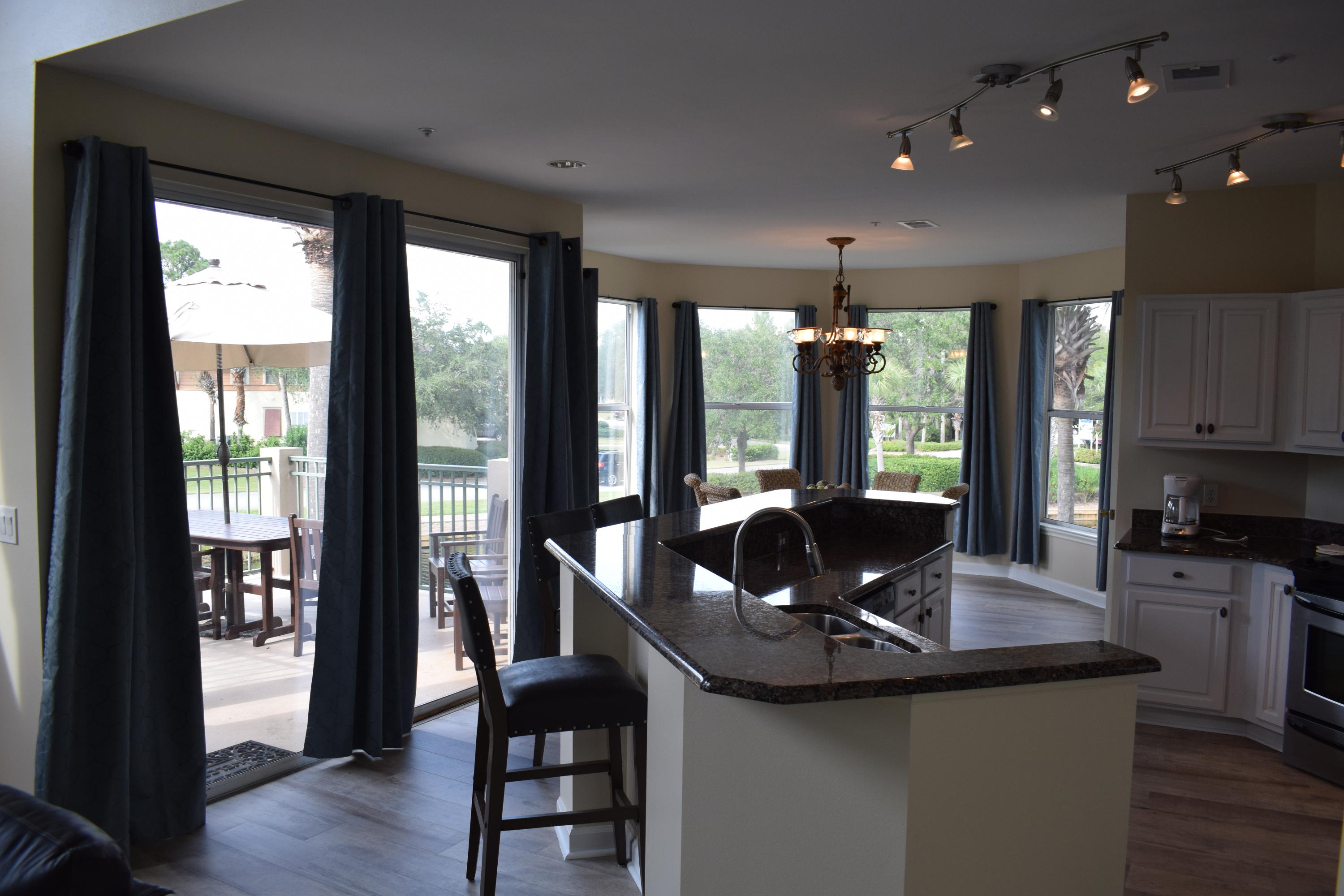 TURNBERRY - Residential Lease