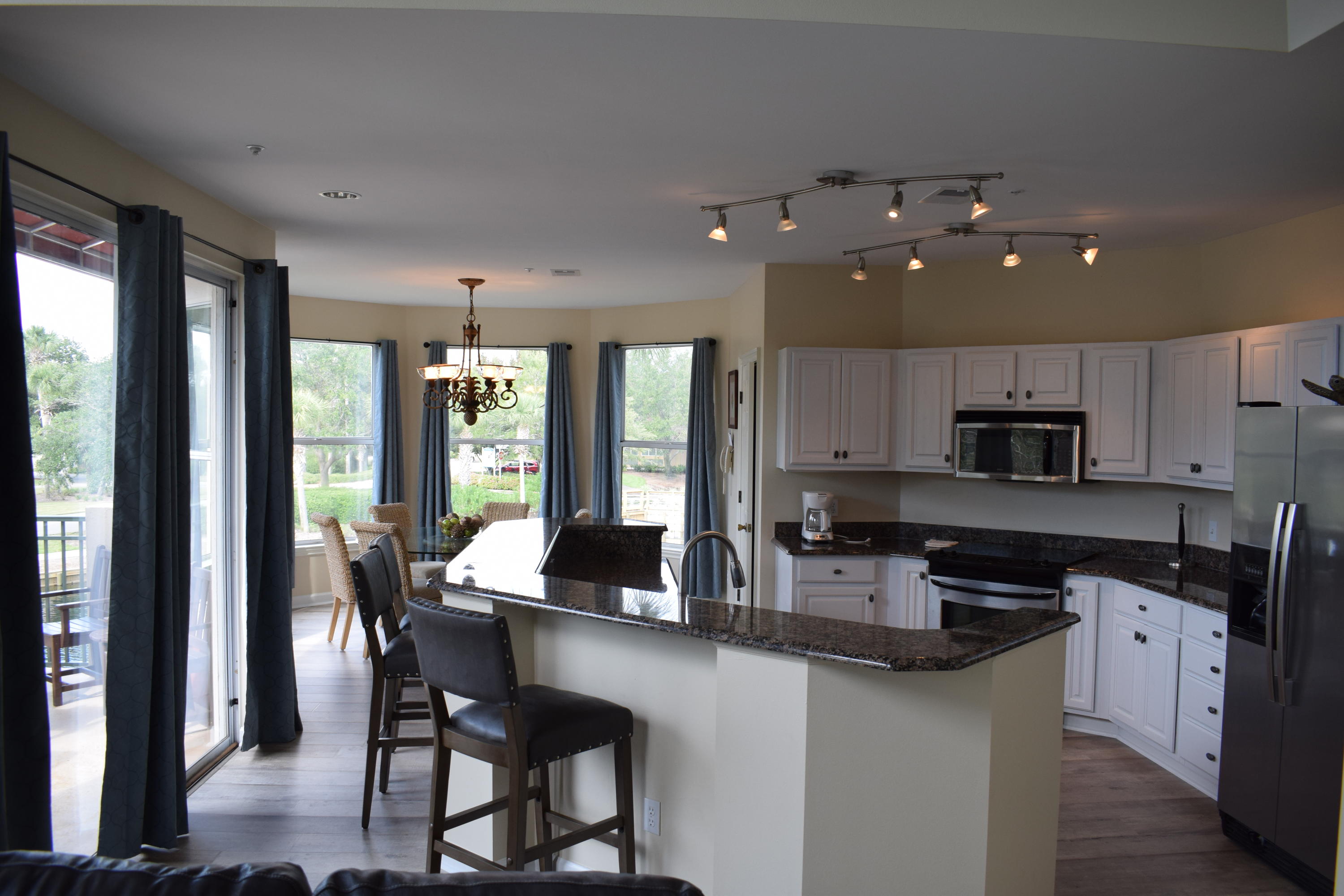 TURNBERRY - Residential Lease