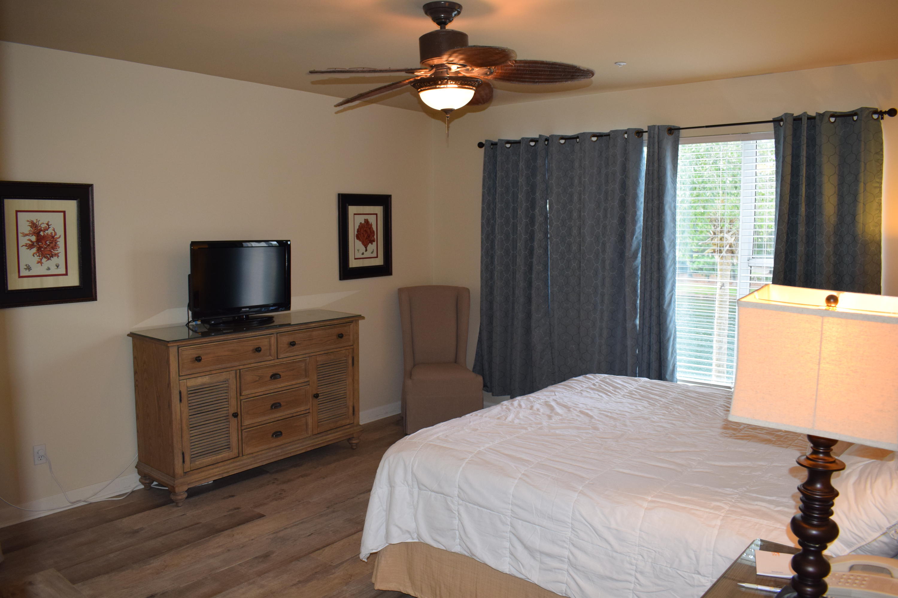 TURNBERRY - Residential Lease