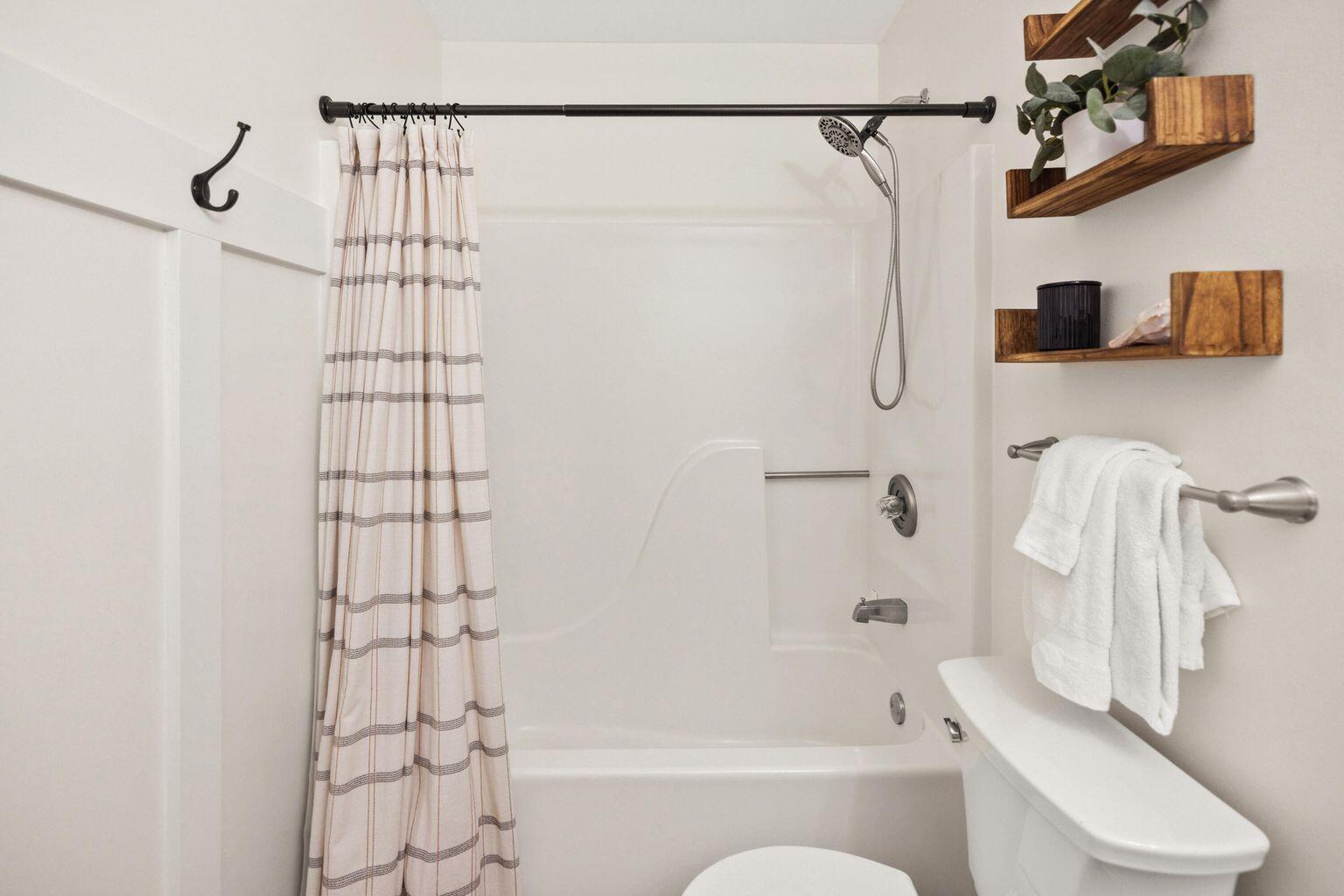 HIDDEN BEACH VILLAS CONDO - Residential